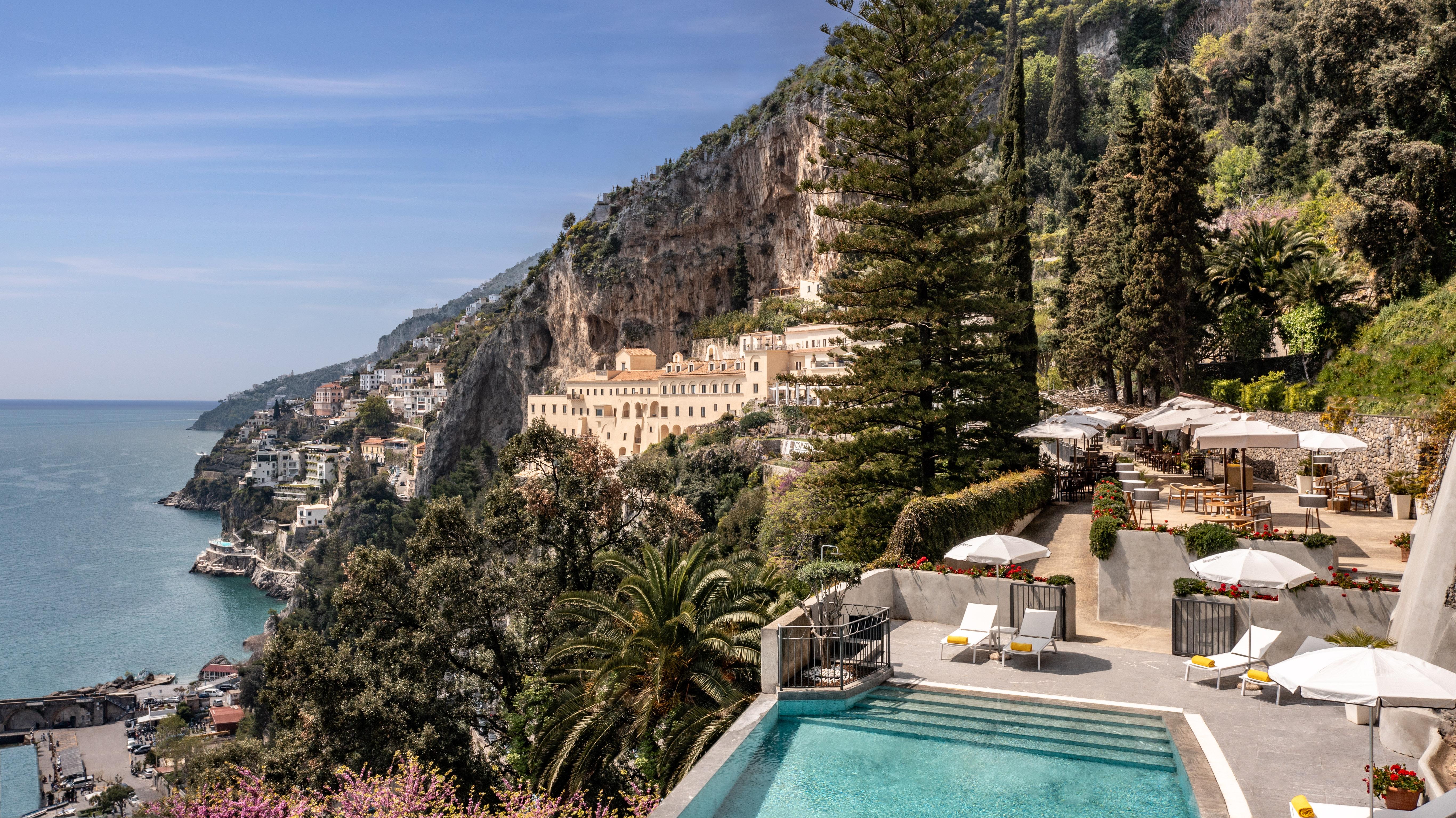 Heated Cliff-Edge Infinity Pool Overlooking Mediterranean