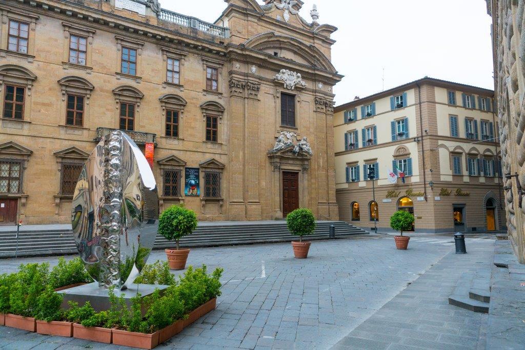 Historic 15th-Century Renaissance Palace Exterior near Piazza della Signoria in Florence