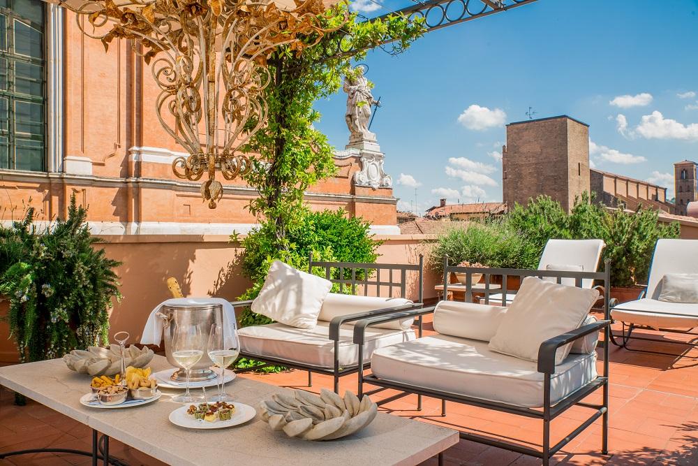 The Art Déco Terrace Suite