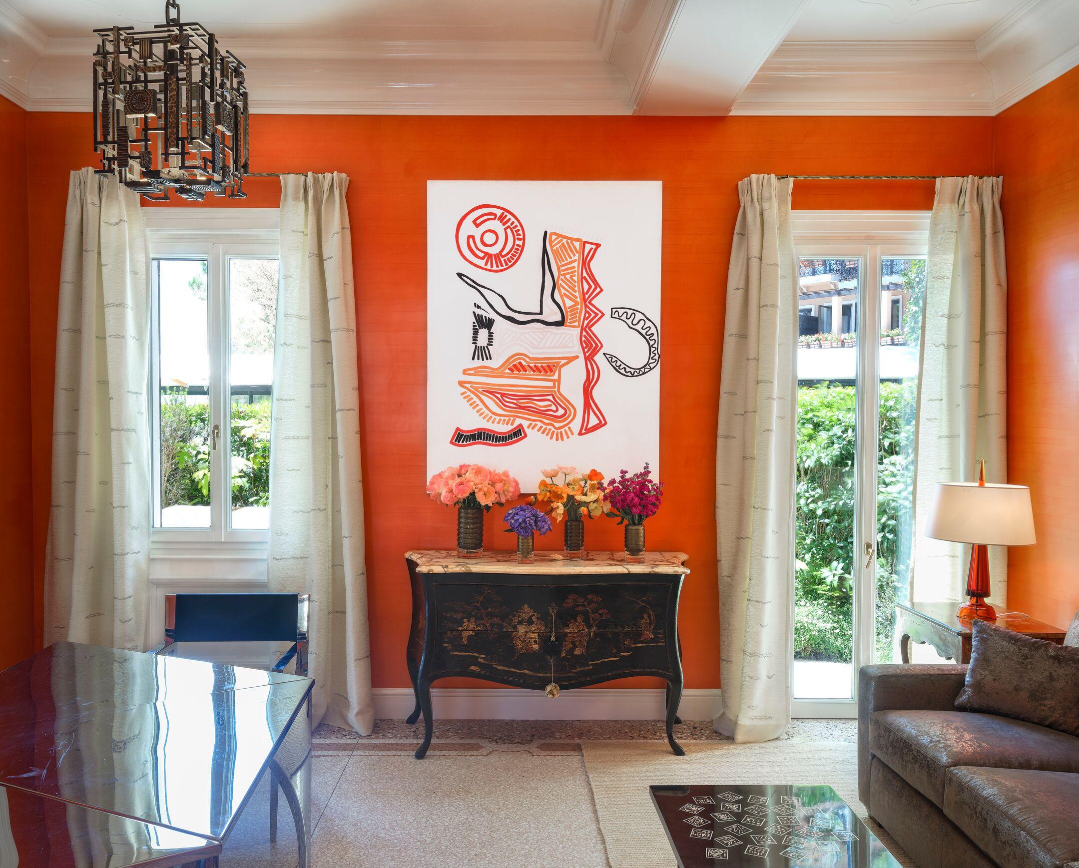 Opulent Laguna Suite Overlooking Lagoon Waters