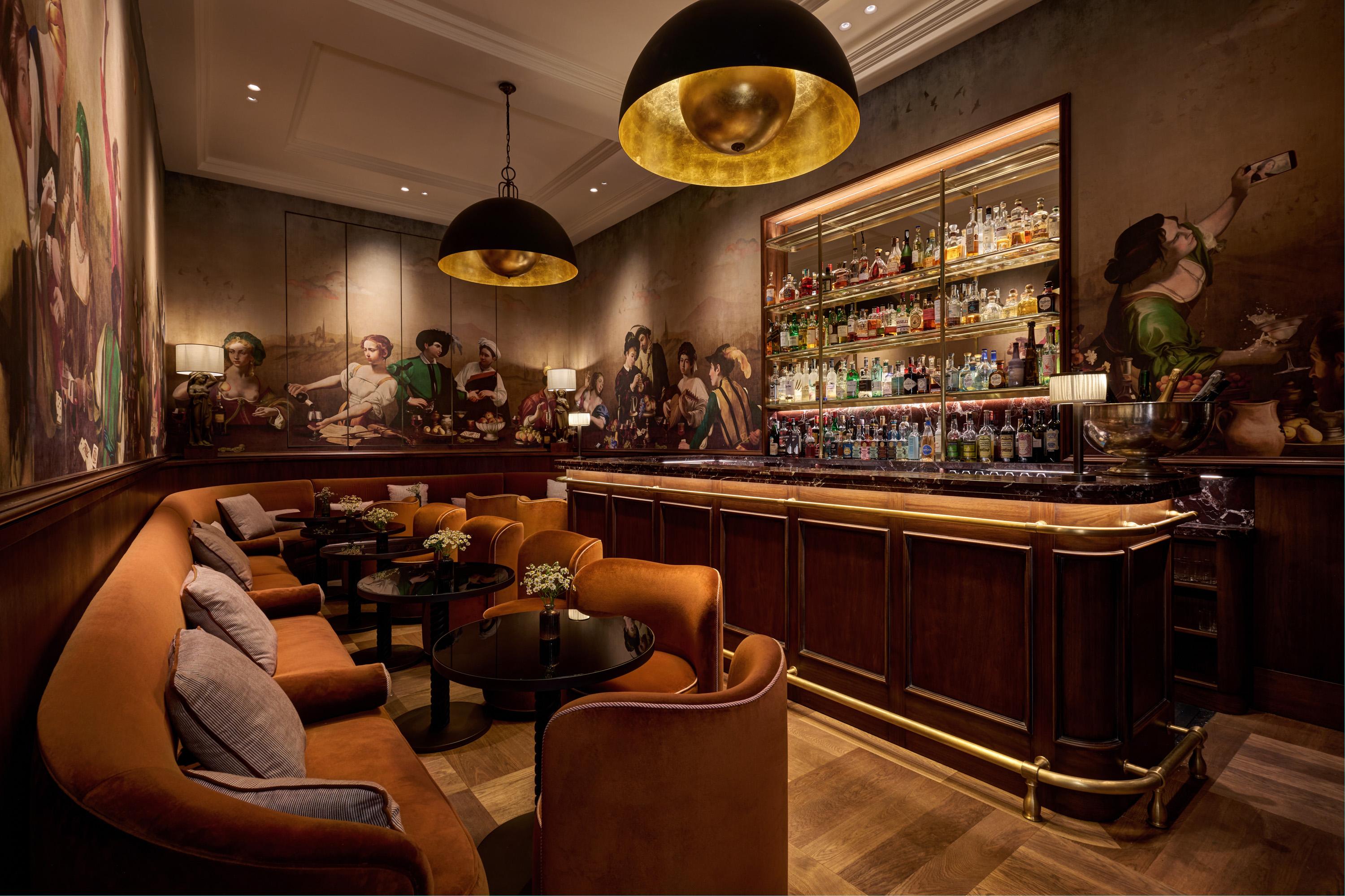 Bar Artemisia cocktail salon at Hotel Savoy Florence