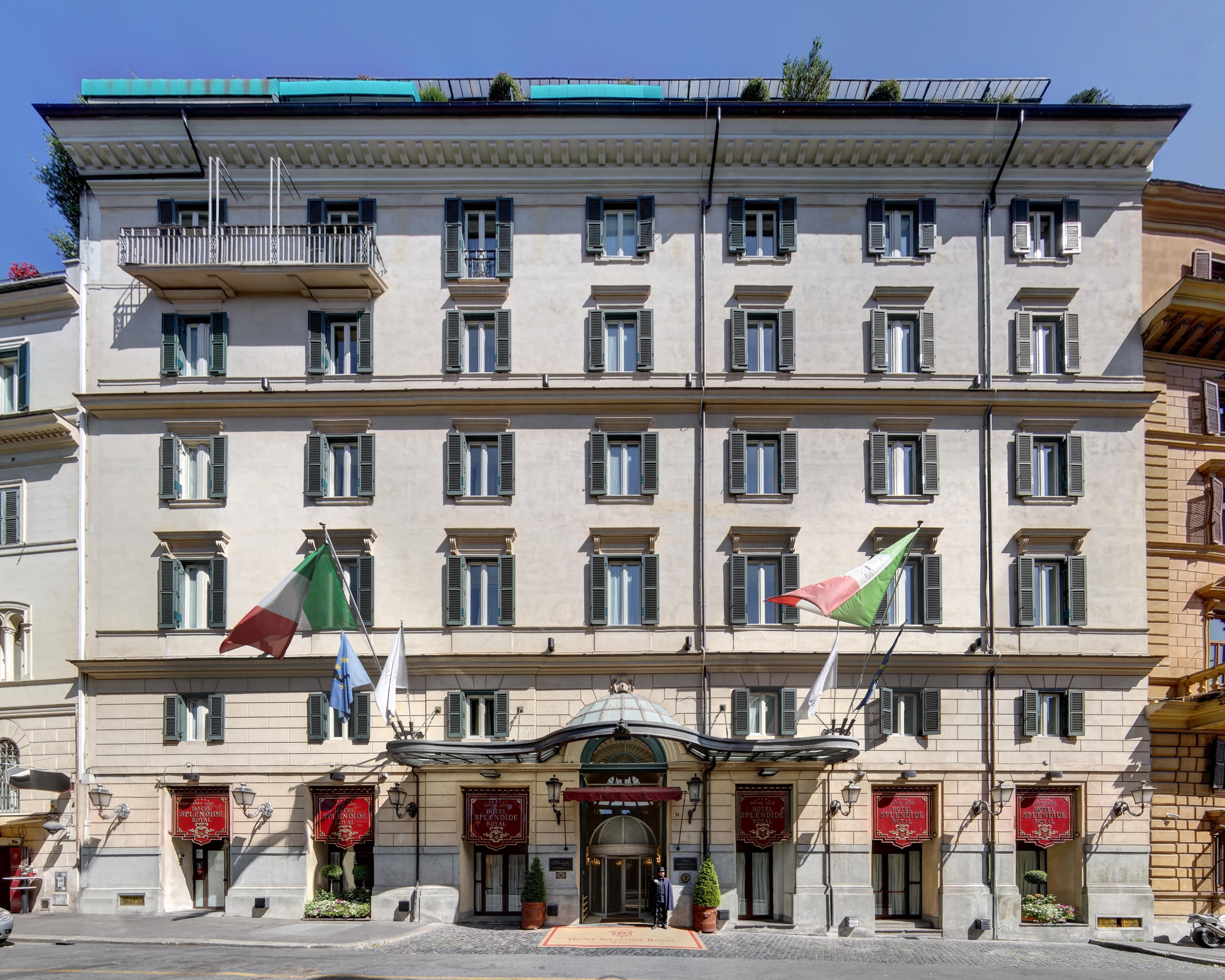 Hotel Splendide Royal Rome - 19th-century palace overlooking Villa Borghese