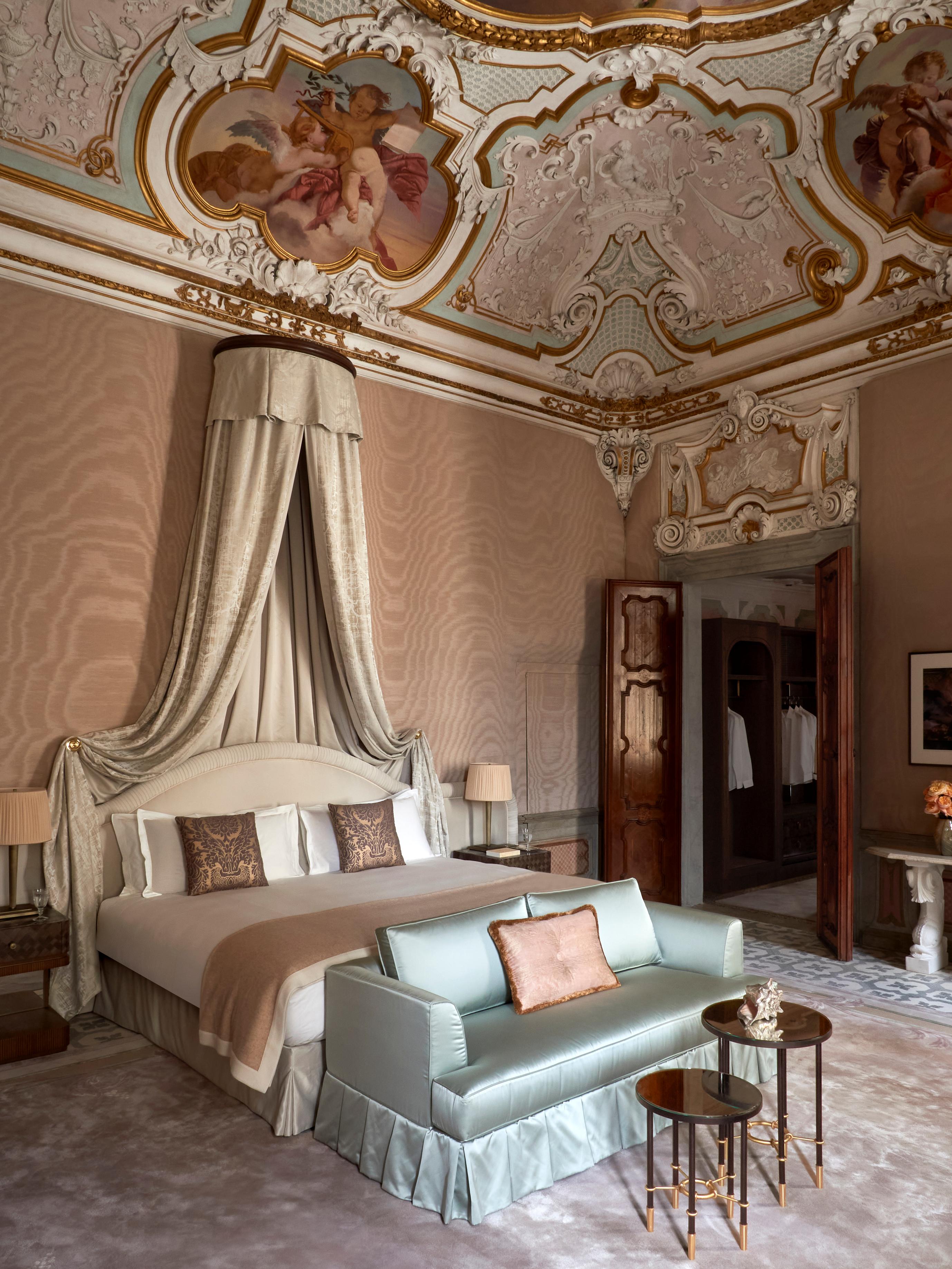 Colori Persi Suite bedroom with Rubelli silks and terrazzo