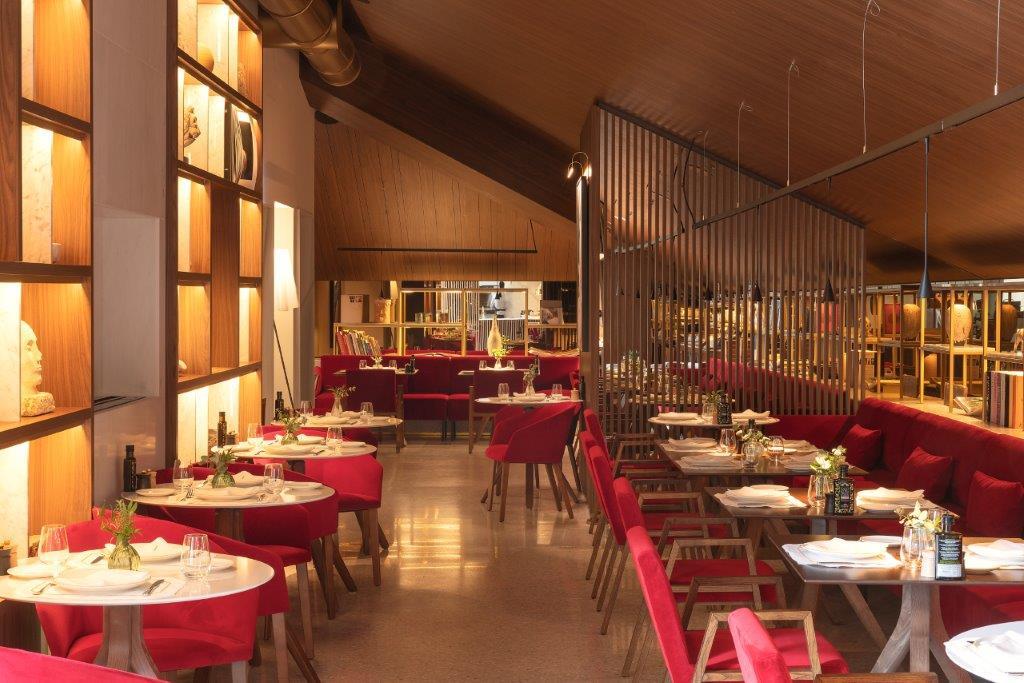 ISOLA rooftop restaurant terrace overlooking Milan