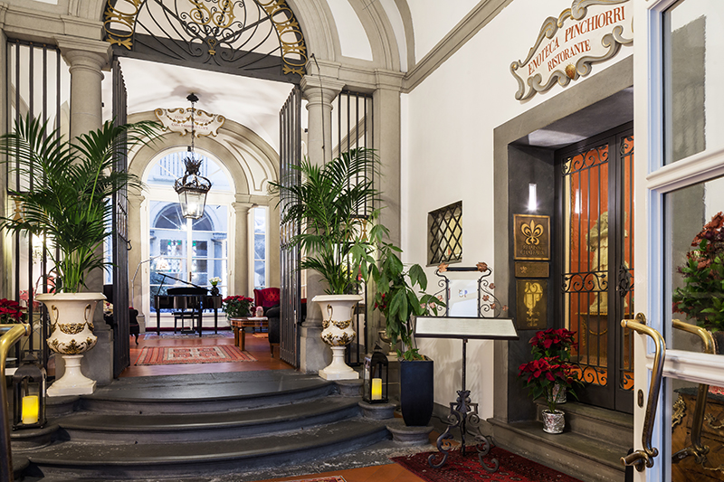 Grand Palazzo entrance hall and reception