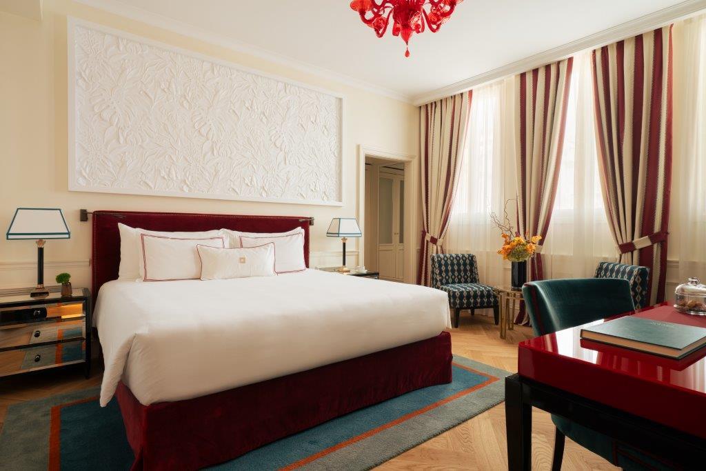 Charm Suite with private in-room hydropool