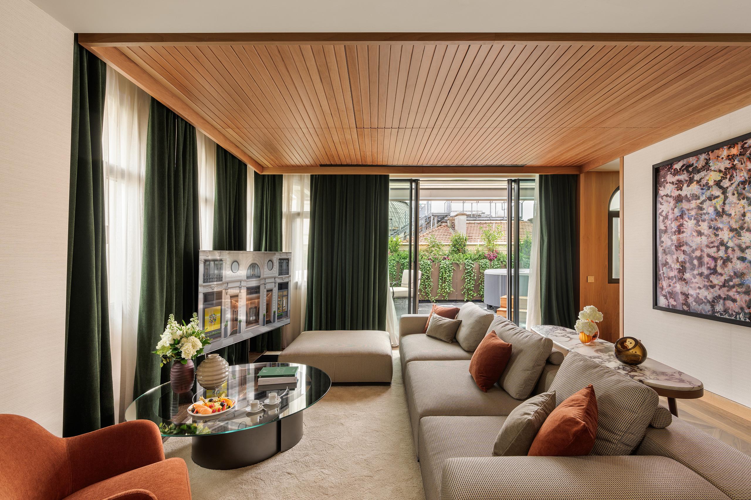 Duomo Suite living salon by Flaviano Capriotti