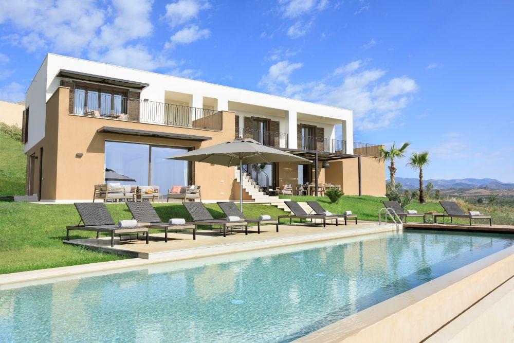 Villa Smeraldo Private Architecture & Landscaping