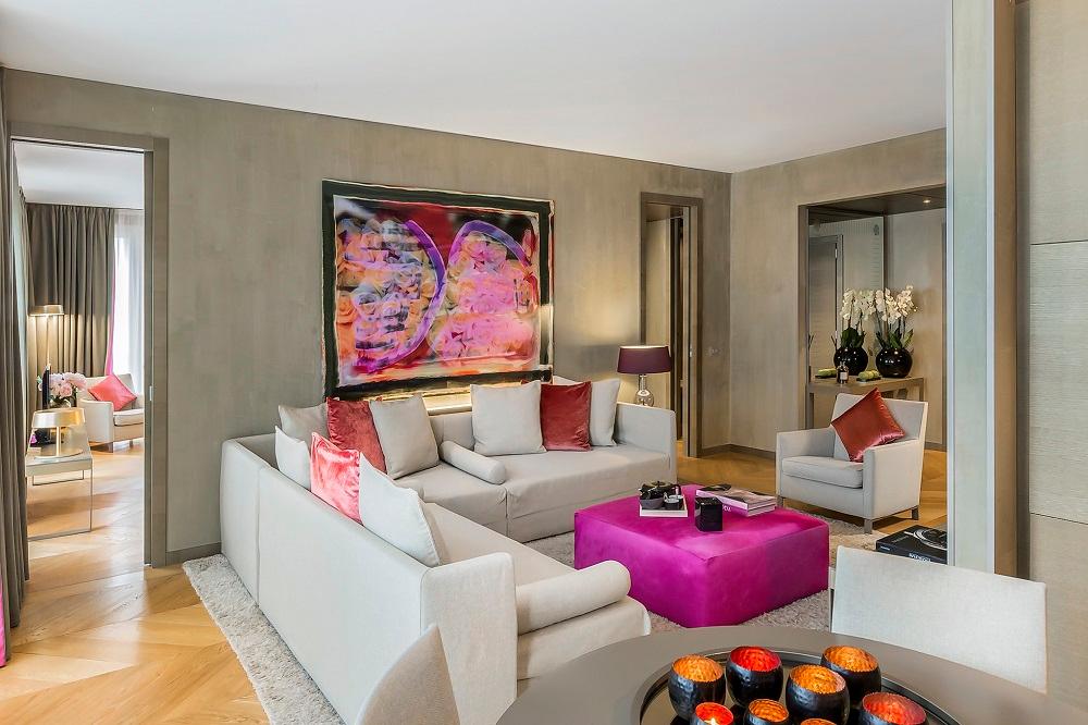 Presidential Suite 84 sqm living salon with contemporary Italian furnishings