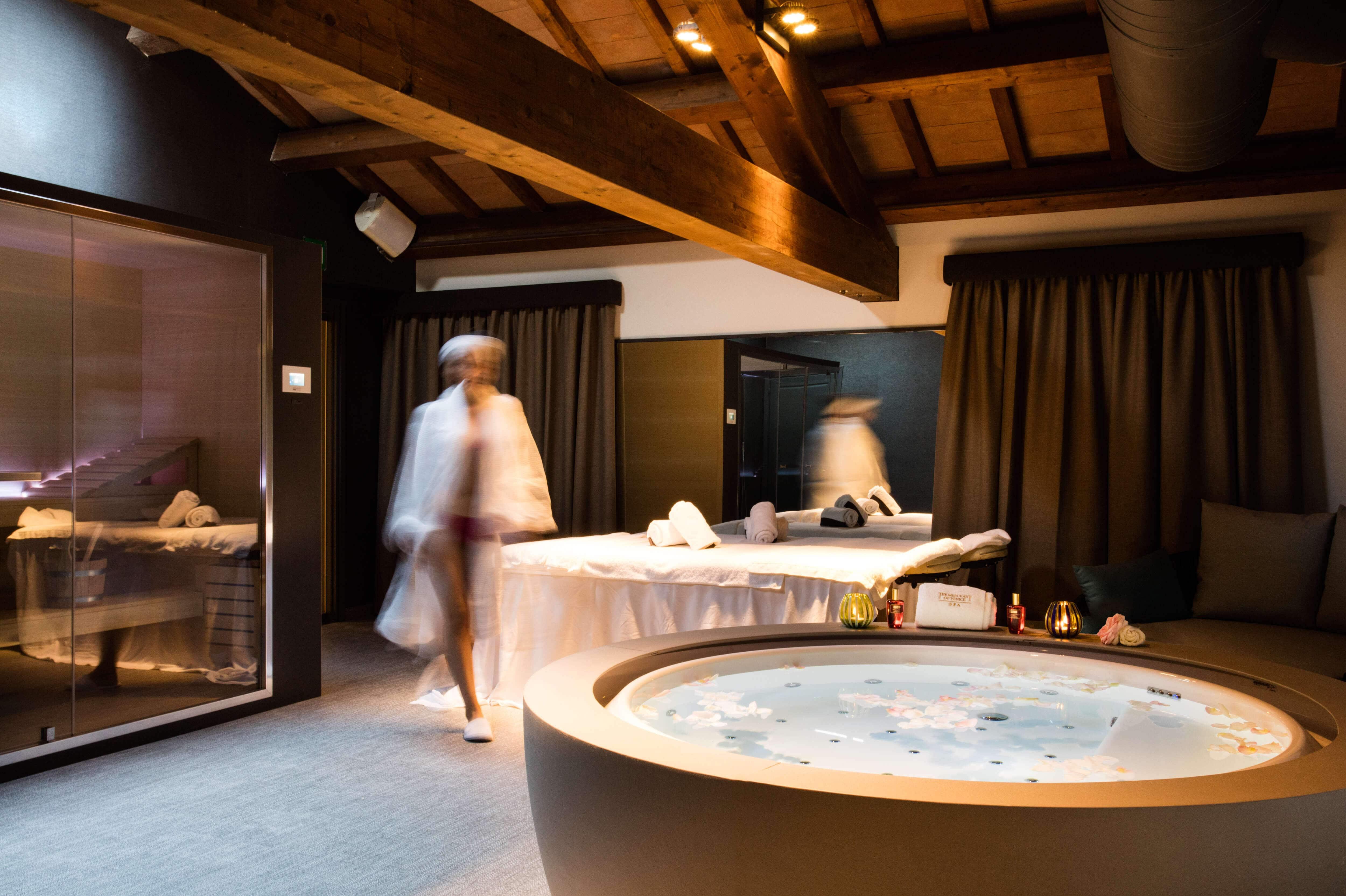 The Longevity Spa relaxation lounge