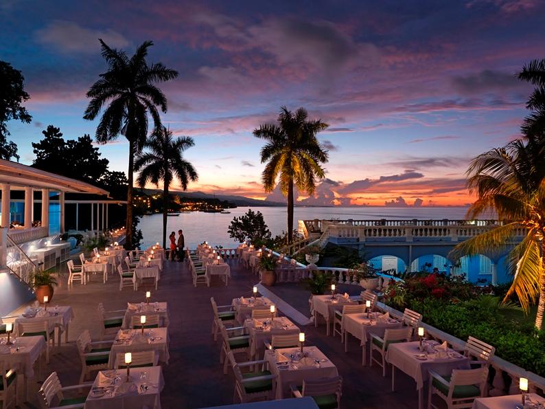 Five-course gourmet dinner on the oceanfront terrace