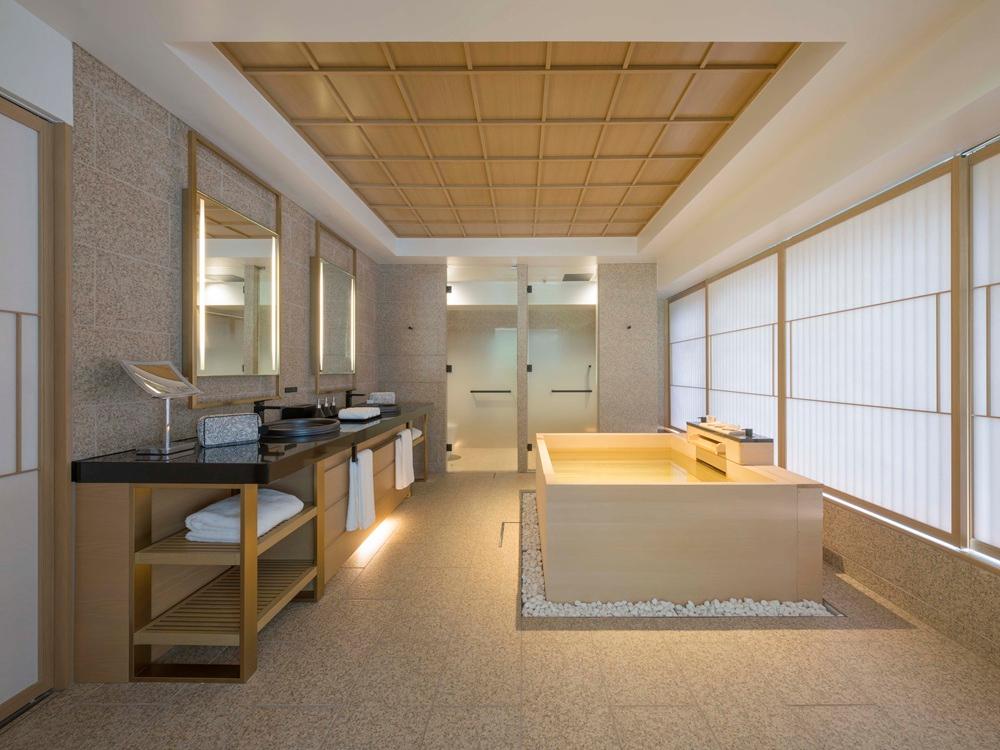 Private Natural Thermal Hot Spring Onsen Soaking Tub with Cypress Latticework