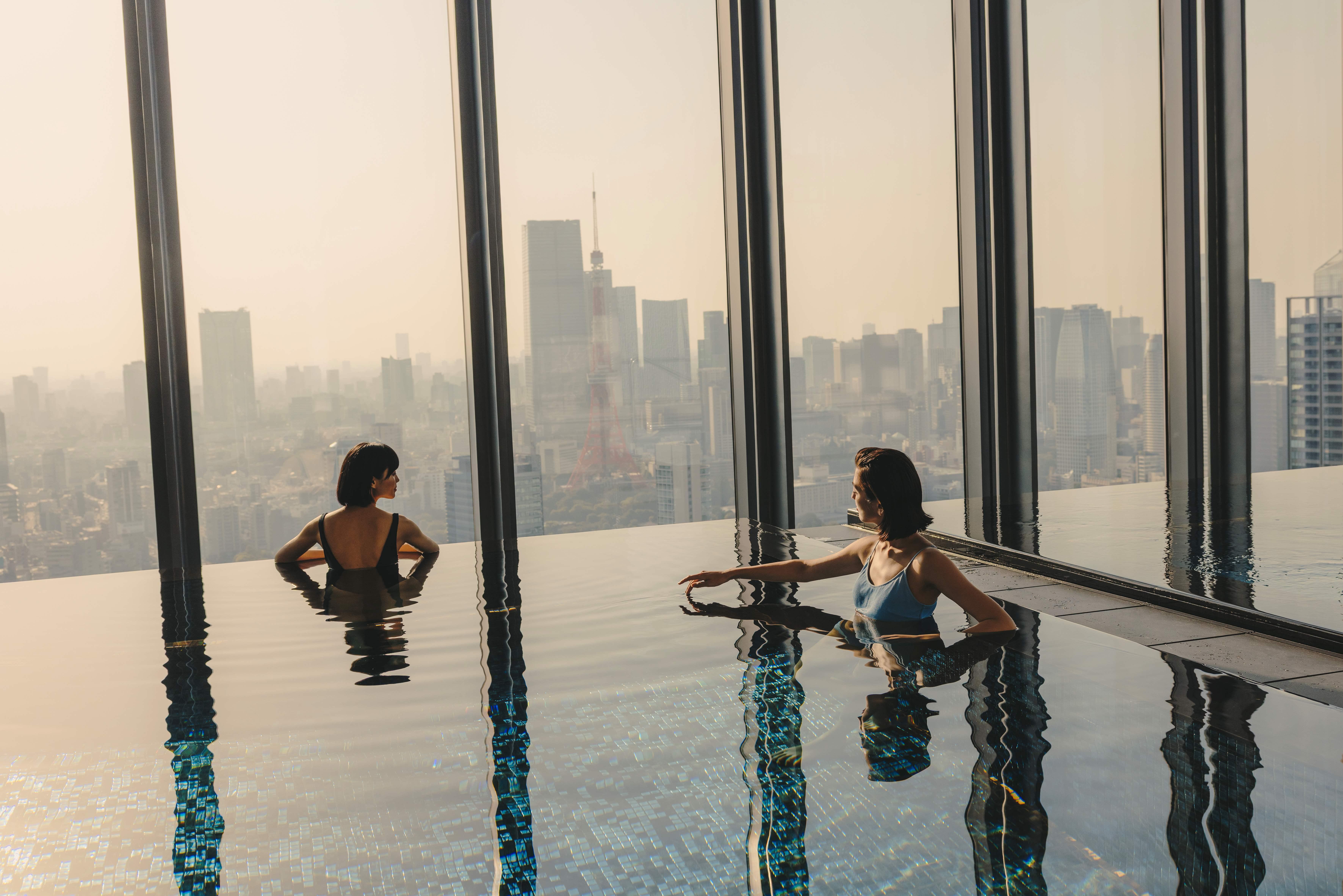 20-Meter Indoor Heated Infinity Pool