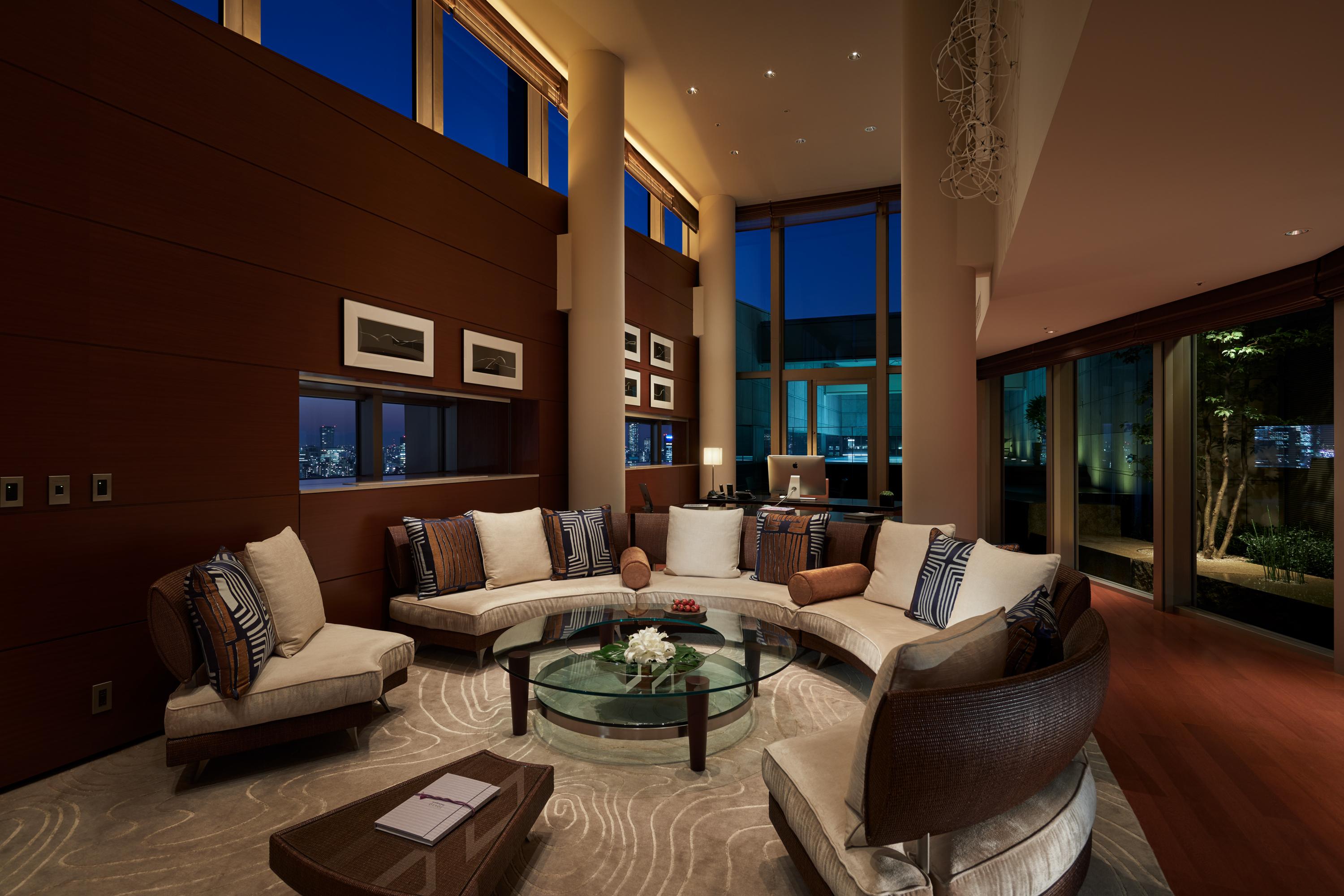 Presidential Suite Living Room and Private Outdoor Pool Deck
