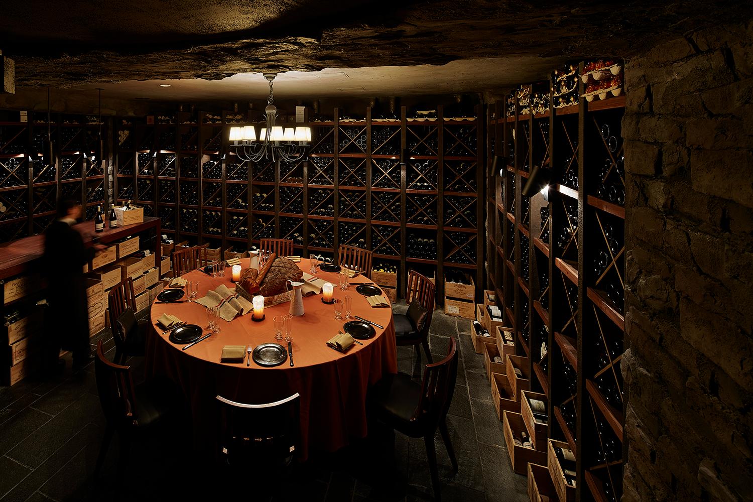 Tapas Molecular Bar