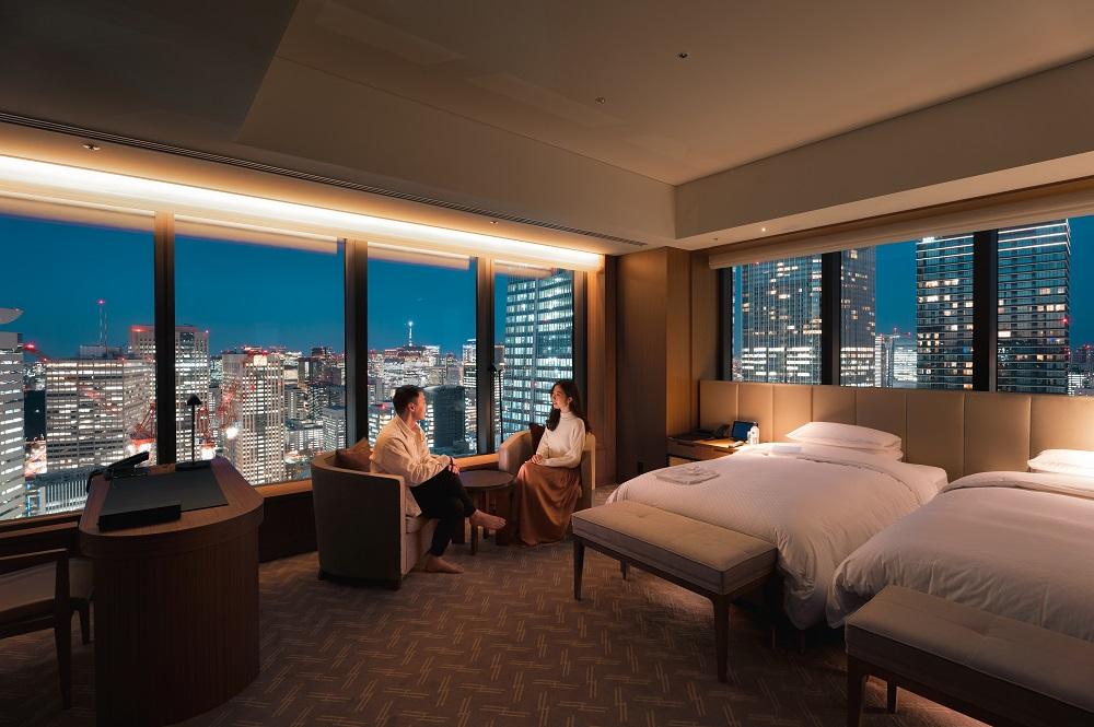 Prestige Tower Corner Room with Dual-Aspect Skyline Vistas