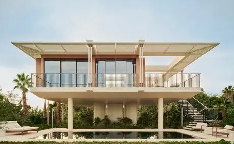 Horizon Casita Exterior & Private Cantilevered Deck