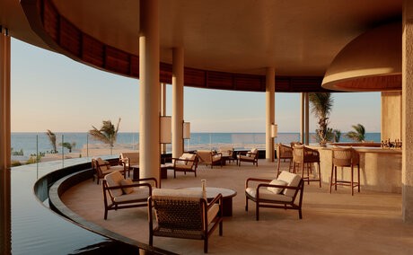 The Lounge Bar Mixology & Ocean Views