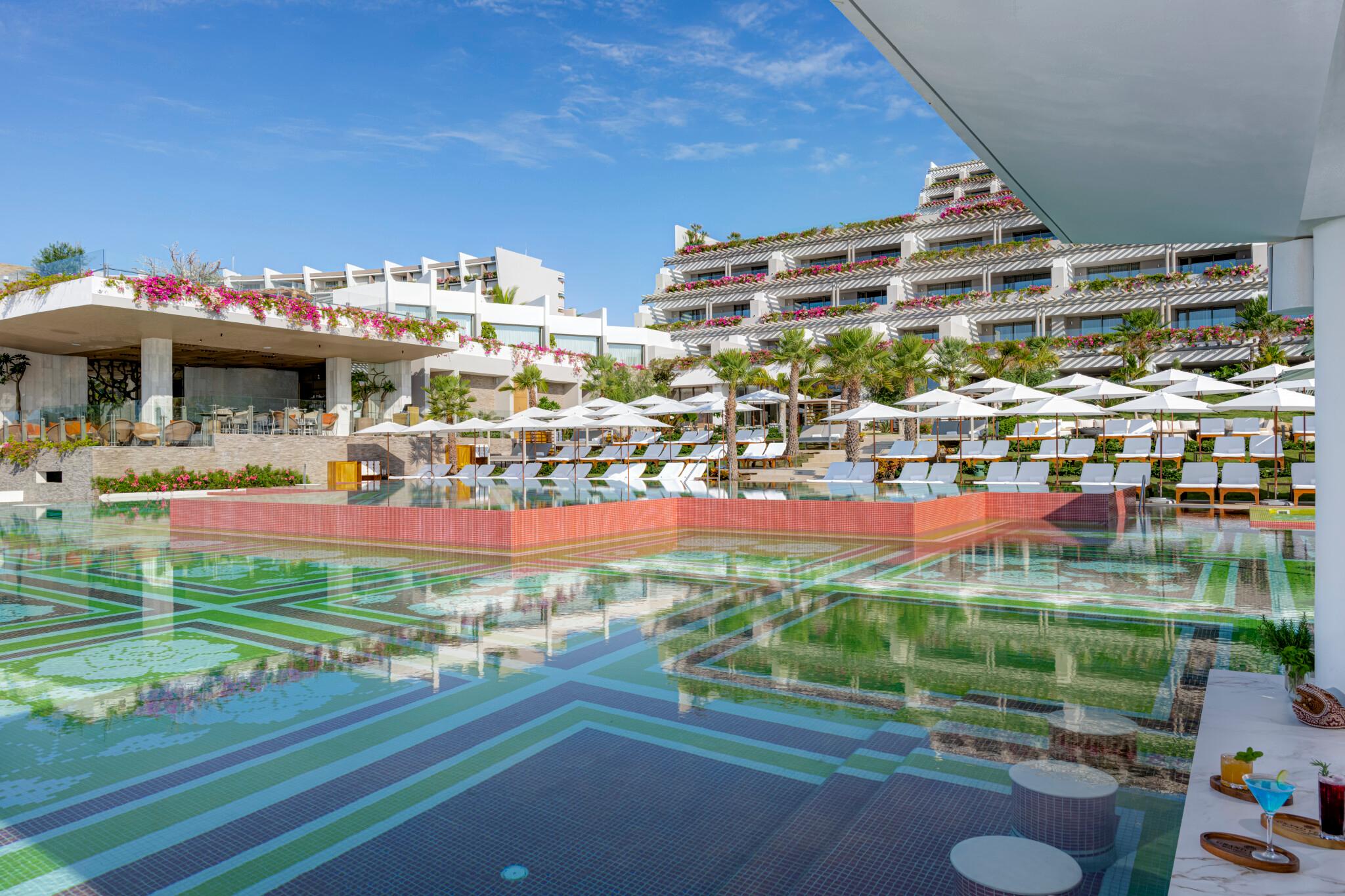 Two-tiered infinity pool at Grand Velas Boutique Los Cabos