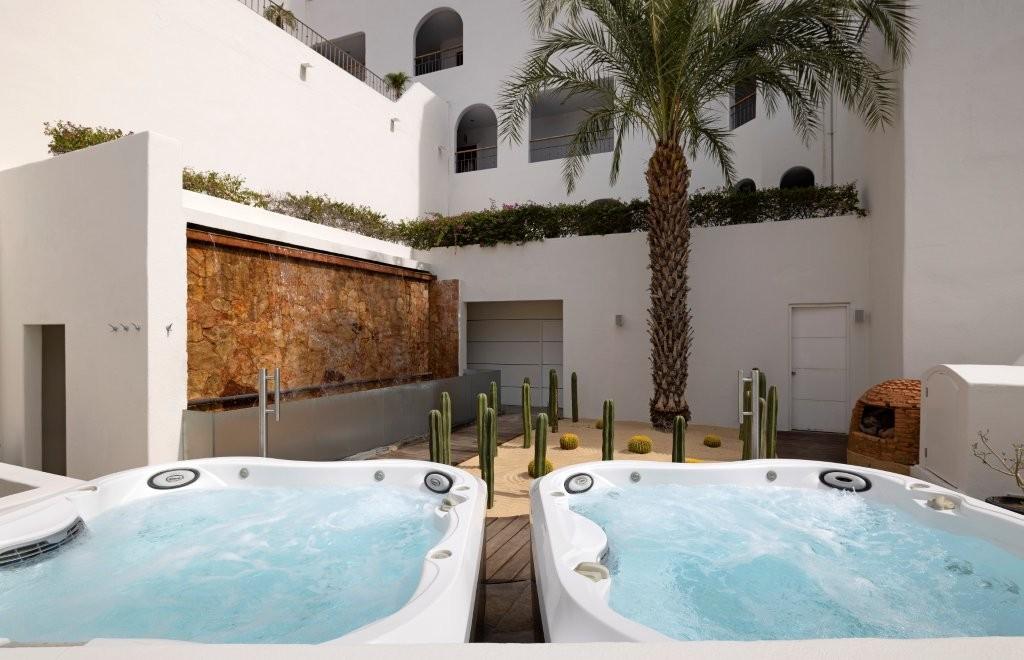 KORPO Wellness Foundation serene hydrotherapy whirlpool and relaxation lounge