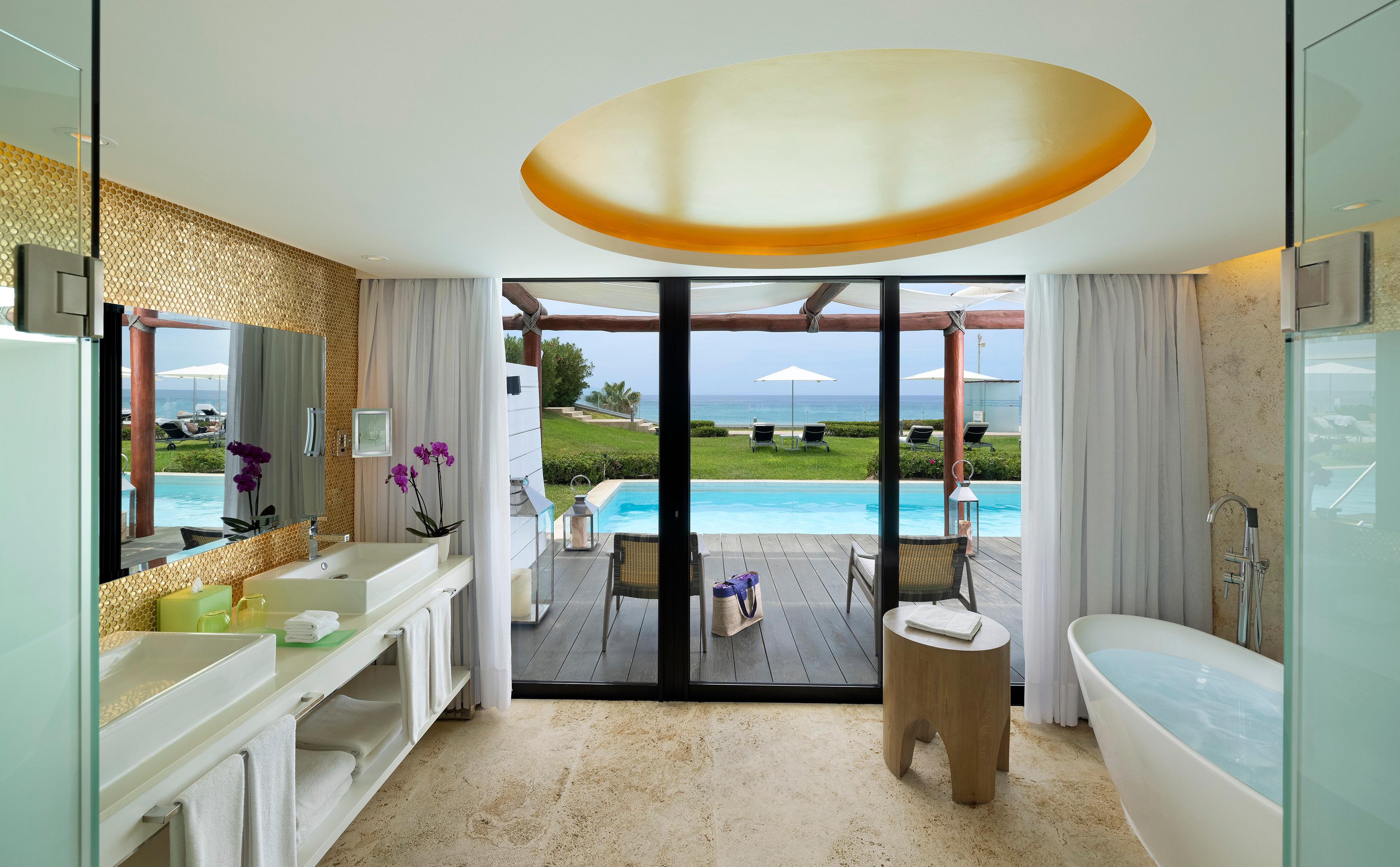 The Reserve Master Swim-Up Suite