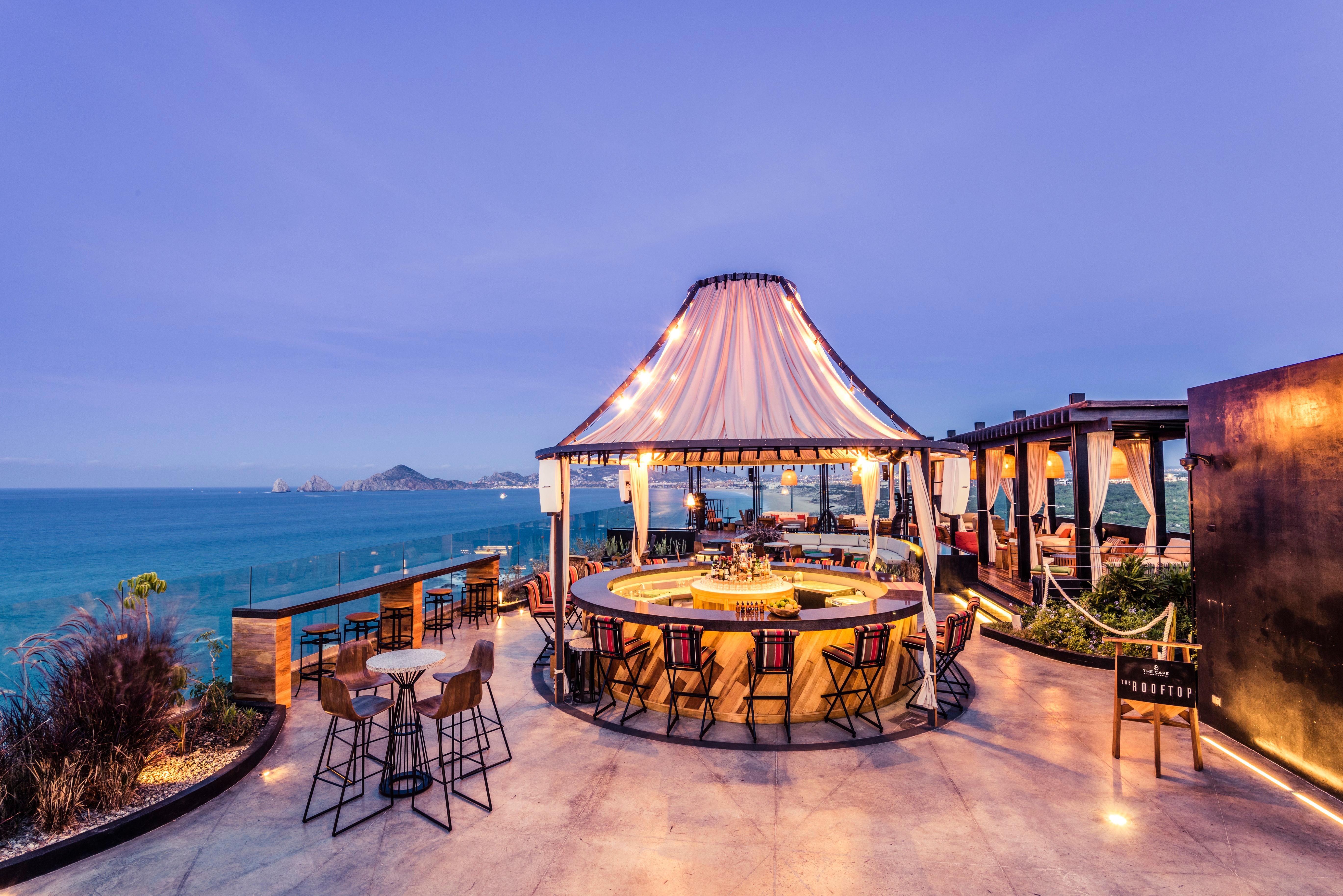 Six-Story Rooftop Sunset Lounge
