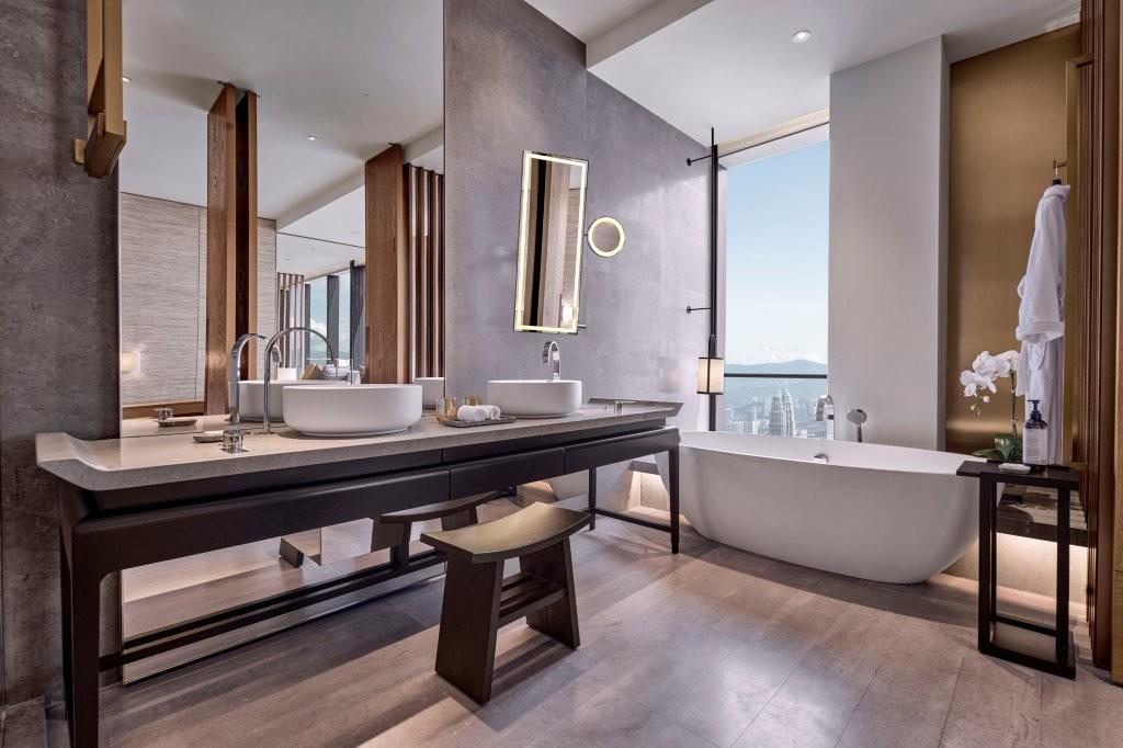 1 King Bed with Tower View