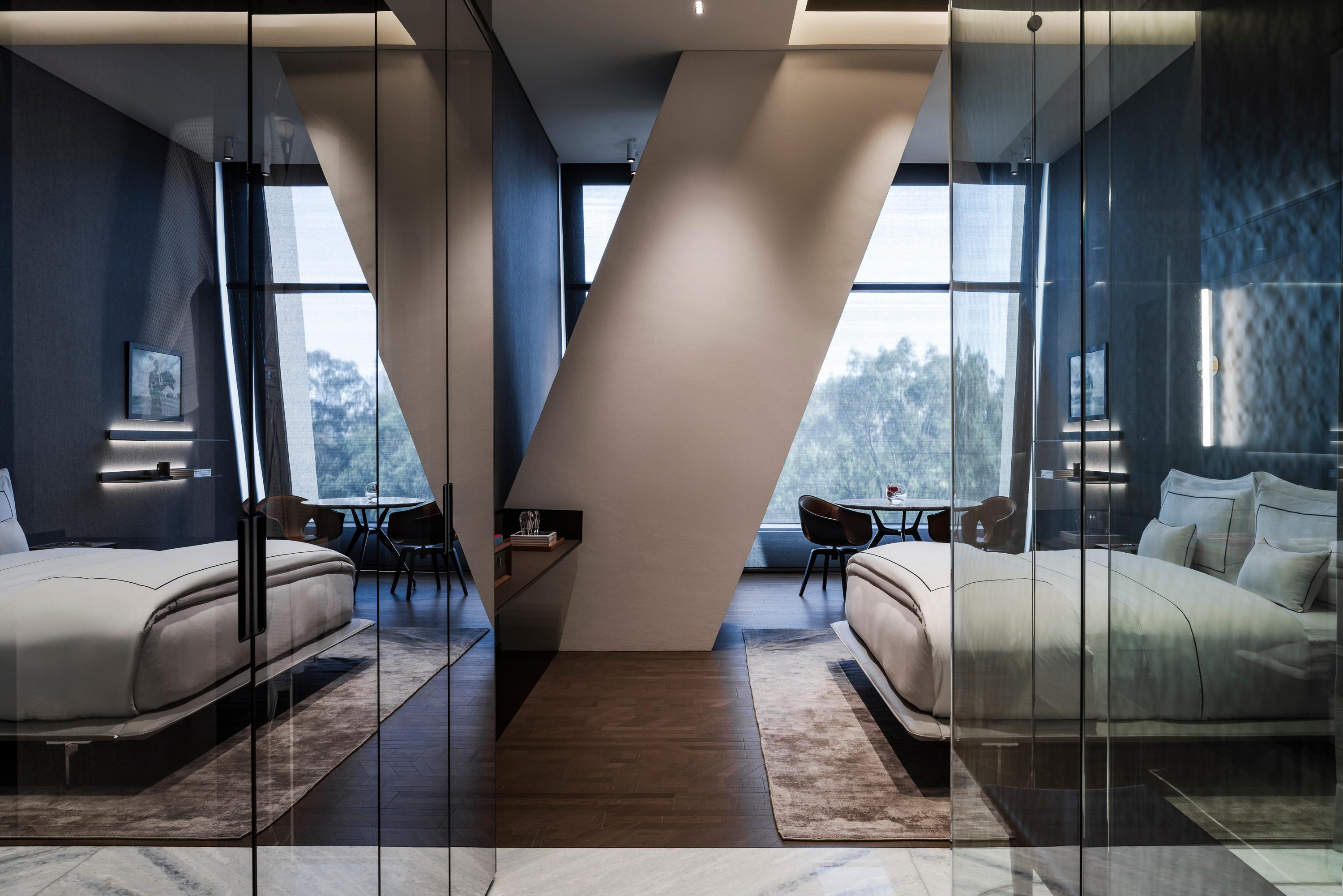 Alexander Private Lobby Salon