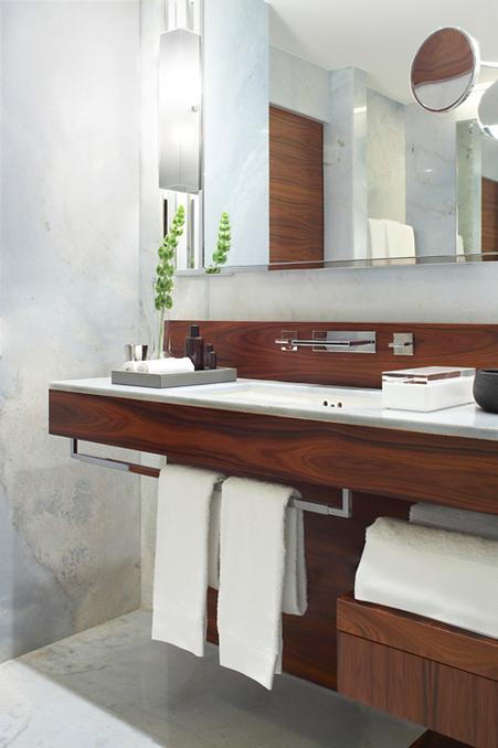 Marble Spa Bathroom & Whirlpool