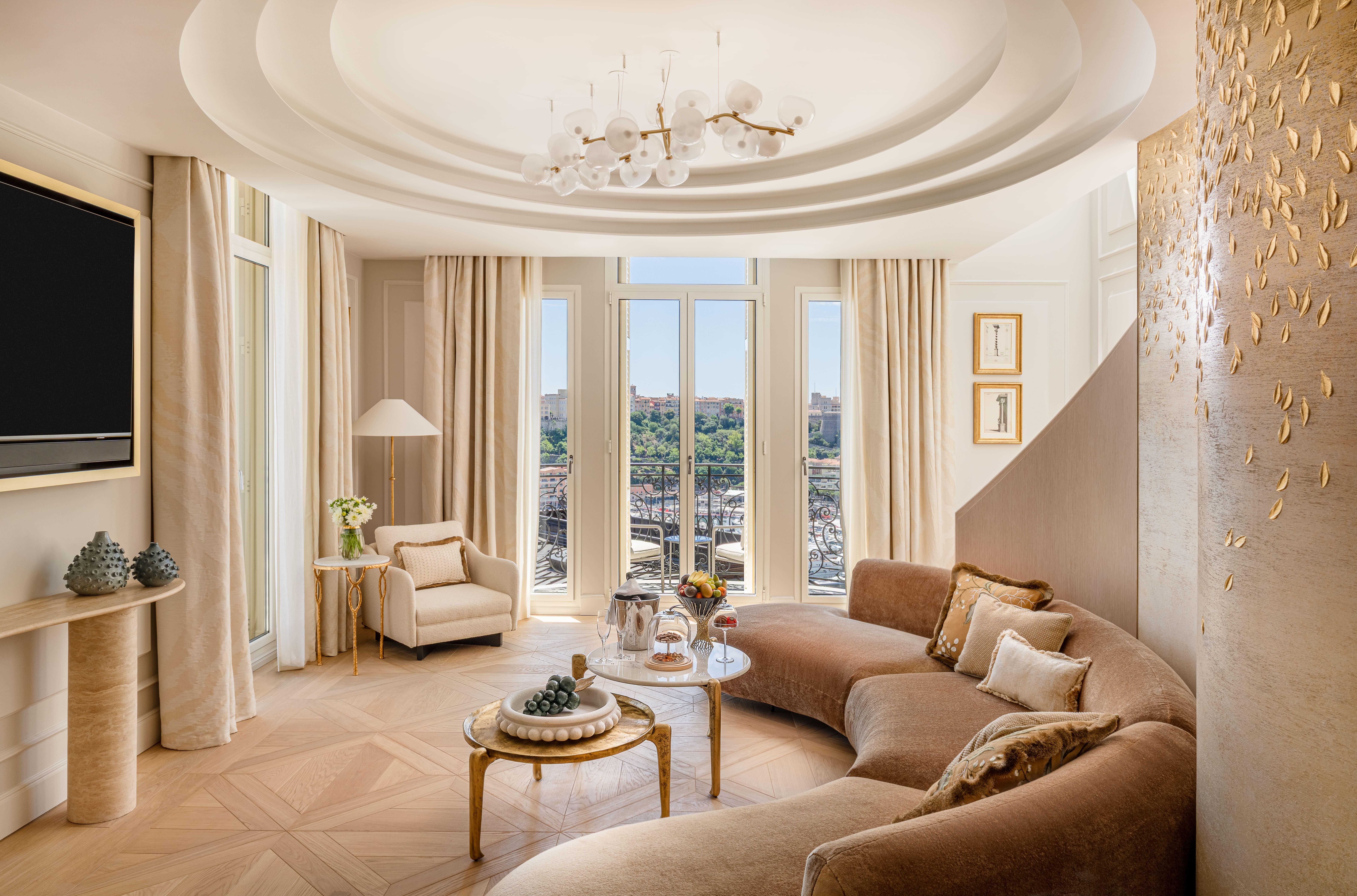 Diamond Suite Duplex Living Salon and Seafront Terrace