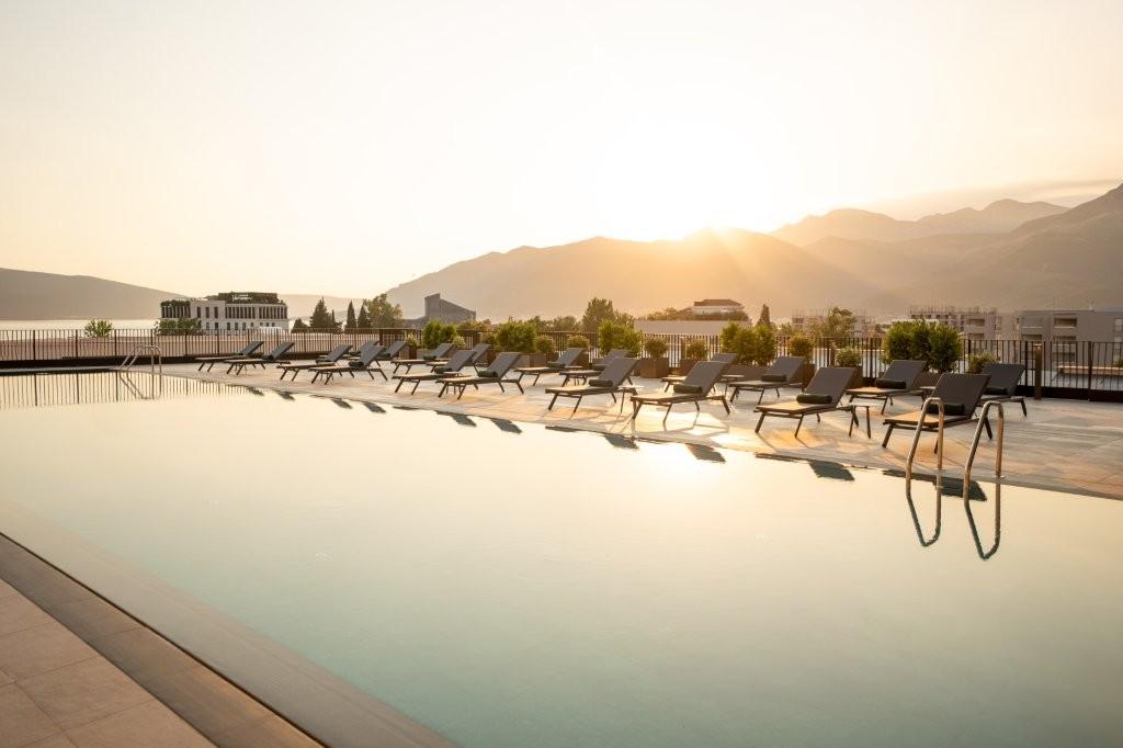 20-Meter Cantilevered Swimming Pool and Sun Deck Overlooking Boka Place Piazza