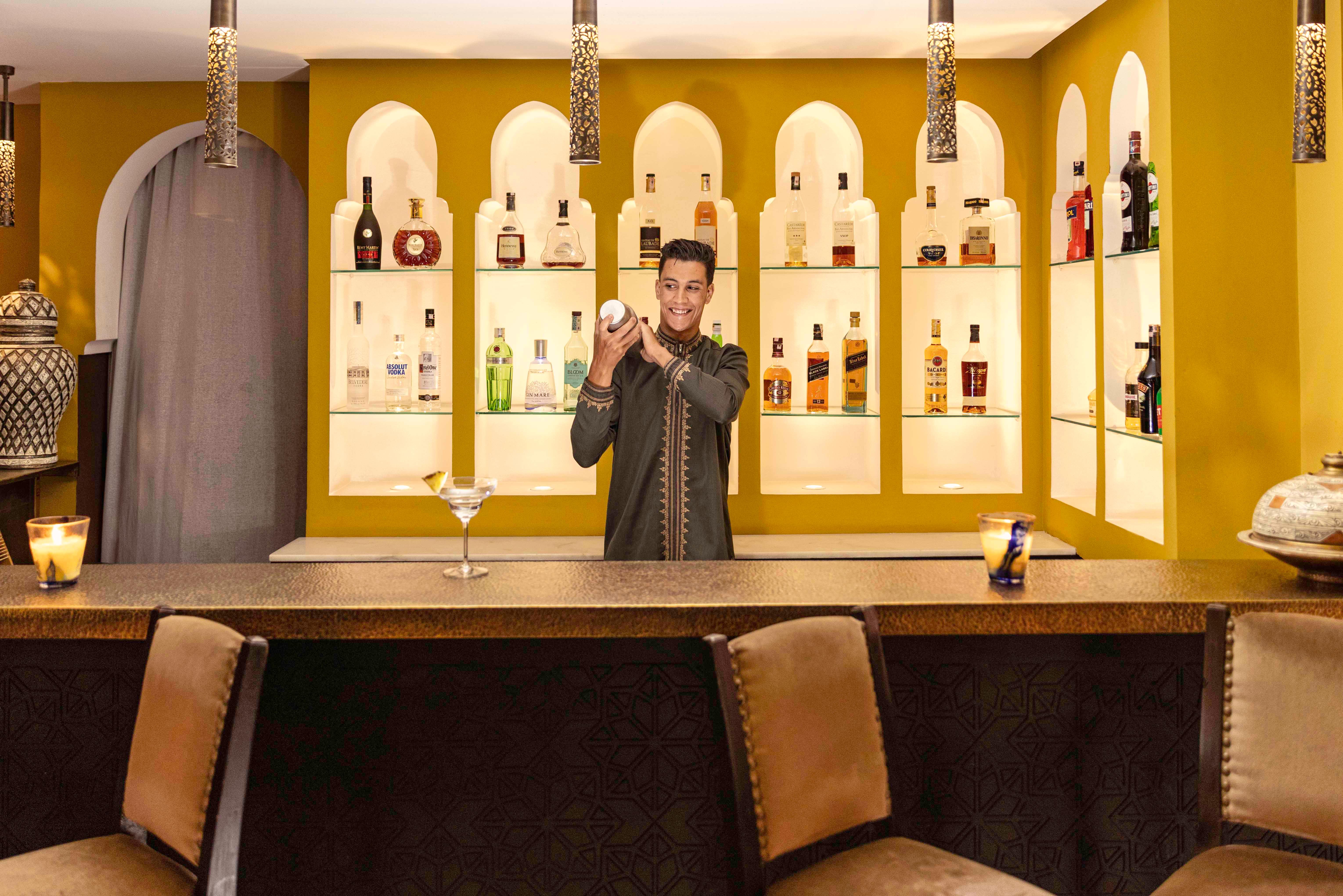 Kanoun Fireside Bar and Moroccan Lounge