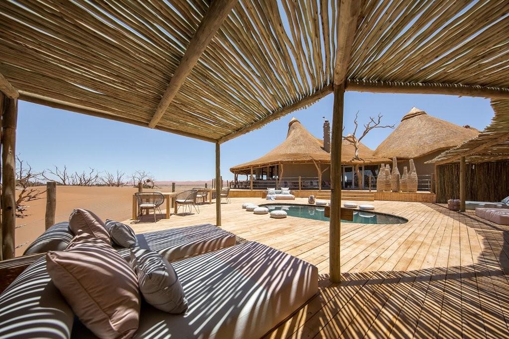Scenic Oasis Swimming Pool & Sunken Fire Pit