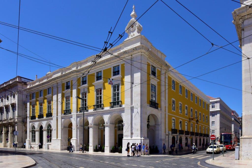 Pousada de Lisboa Restored 18th-Century Neoclassical Facade on Praça do Comércio