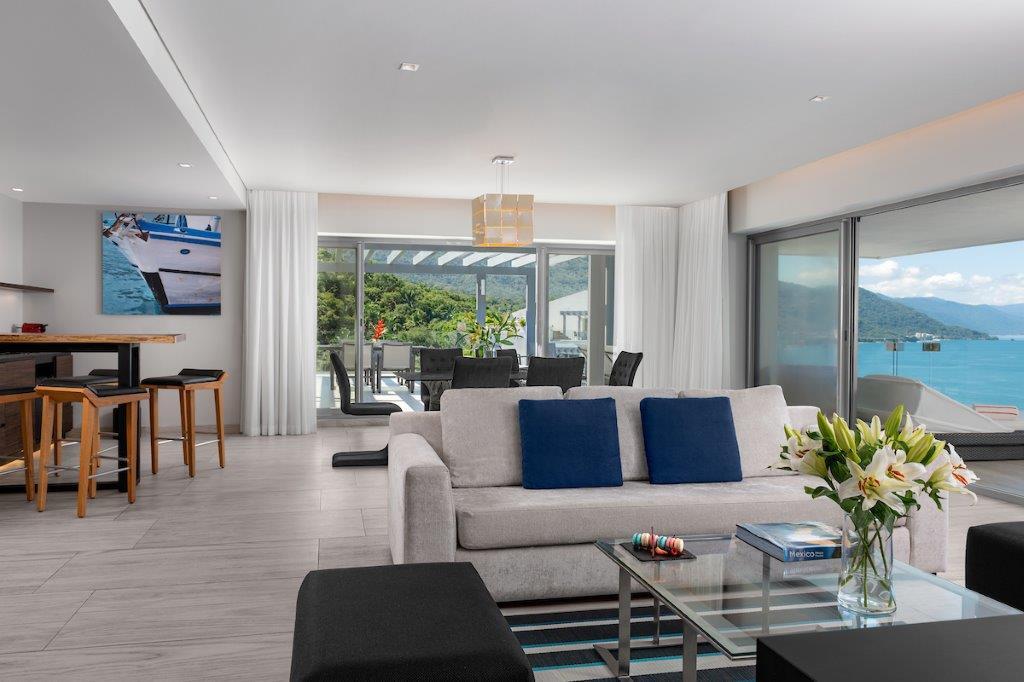 Enclave Presidential Suite Living Salon
