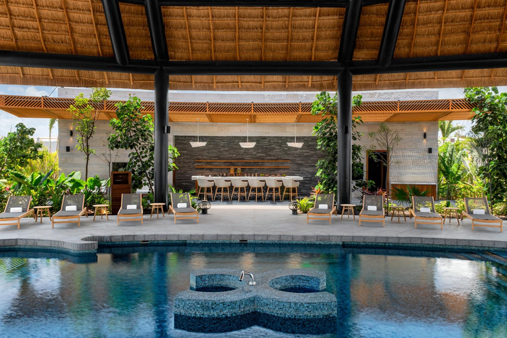 Cenote-Inspired Luxury Spa and Hydrotherapy