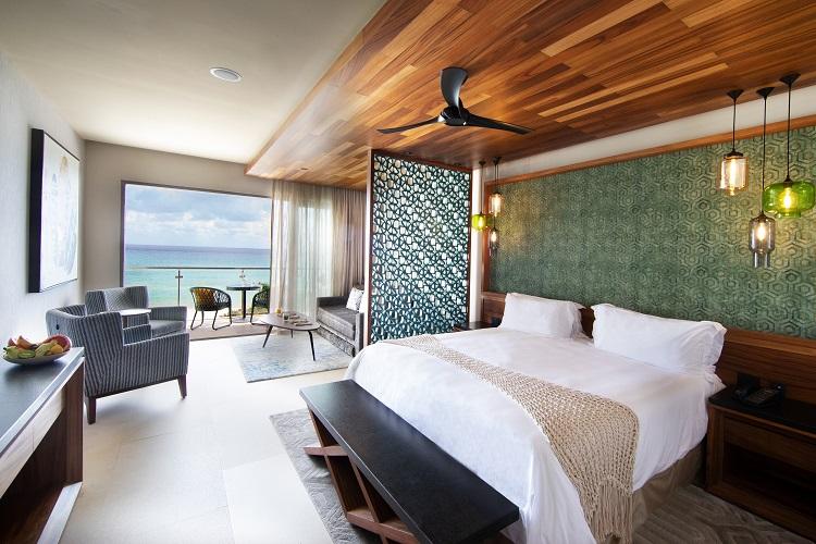Ocean Front King Suite with Panoramic Terrace