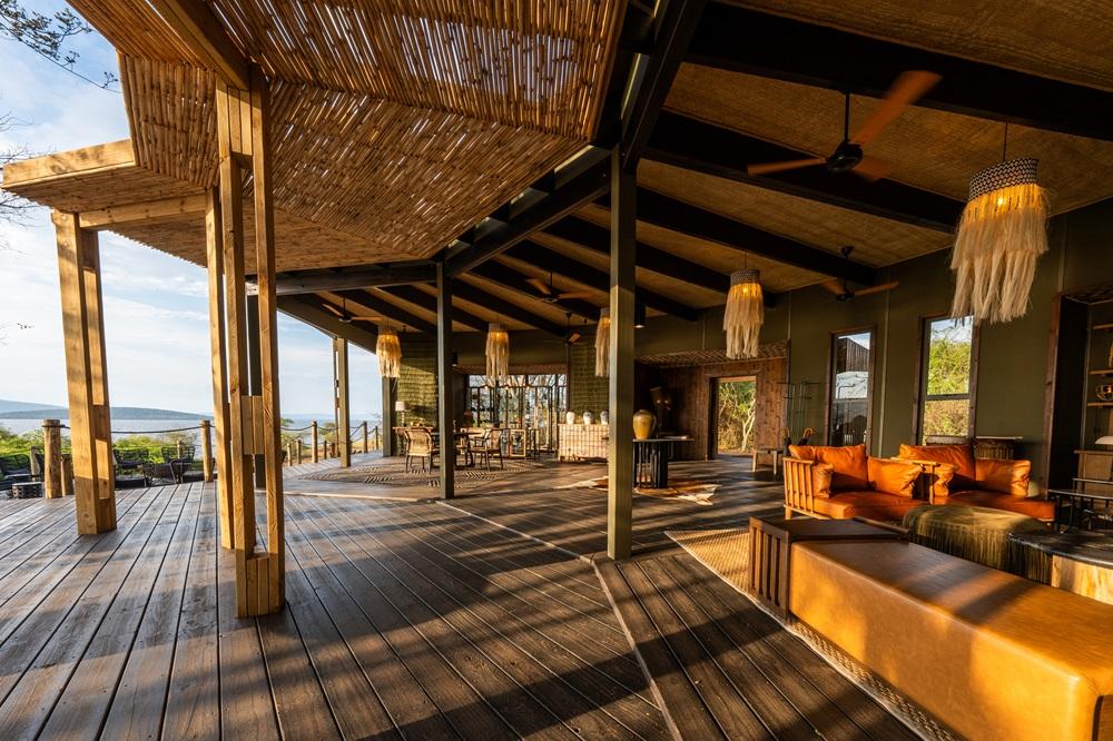 Open-Air Main Safari Lounge