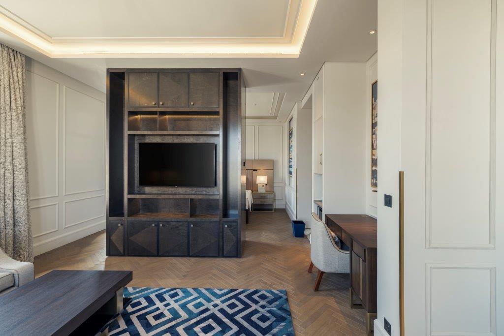 Executive Collection Room