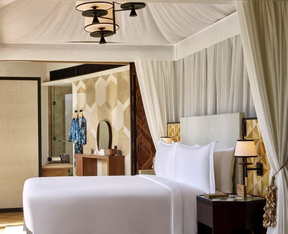 Hawksbill Garden Pool Villa Master Bedroom