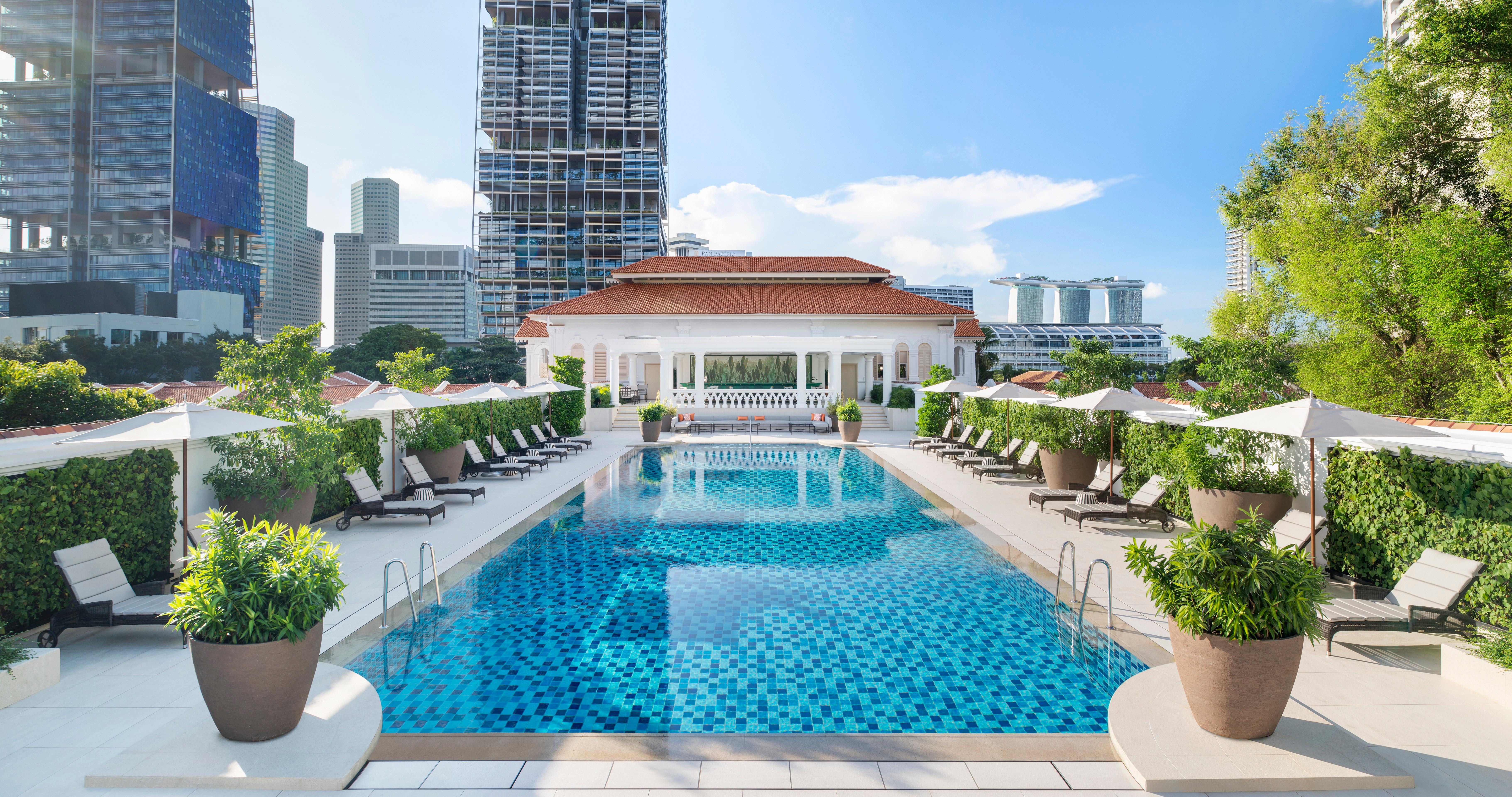 Raffles Singapore Rooftop Swimming Pool