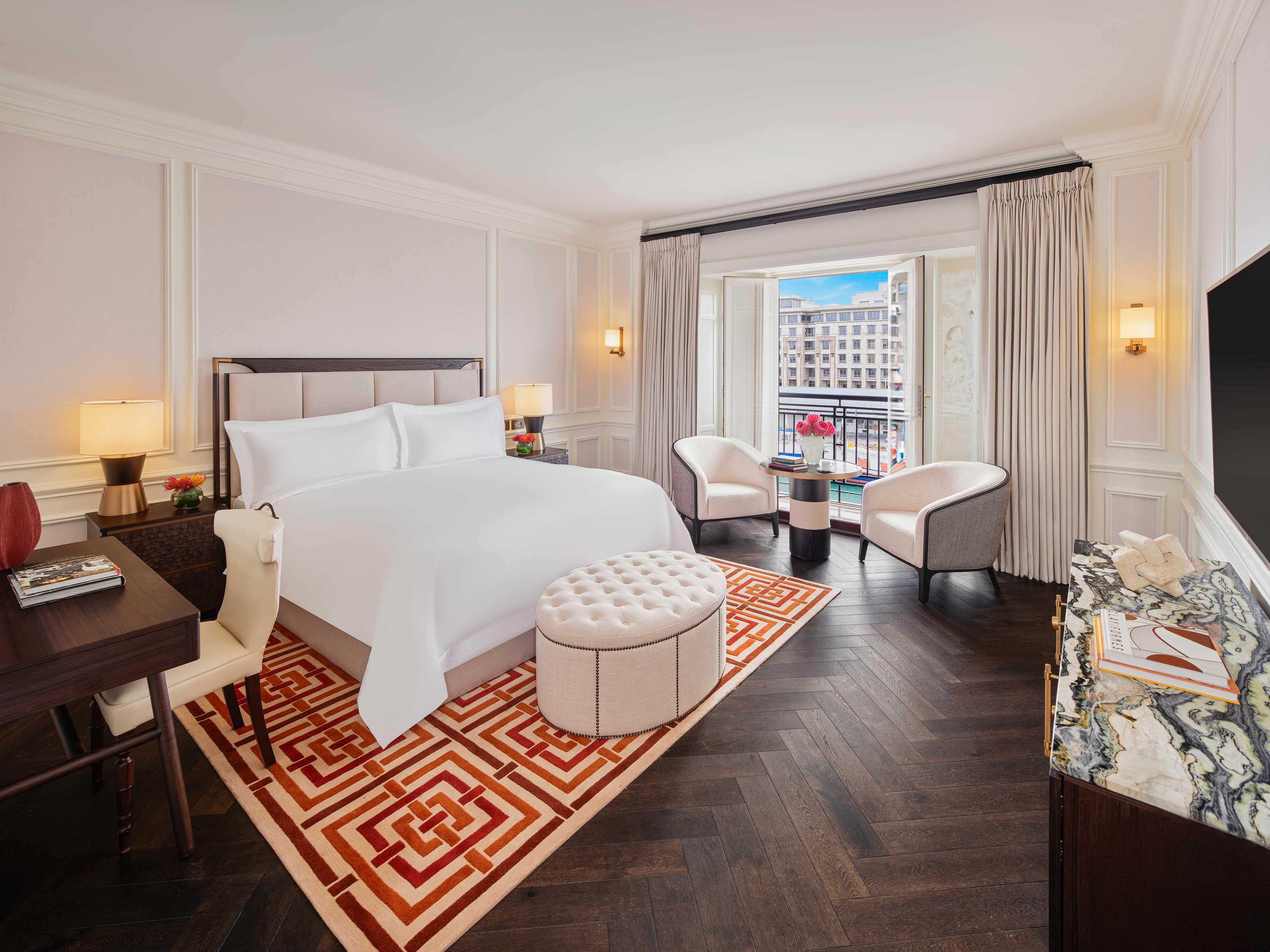Deluxe Mountain View Room
