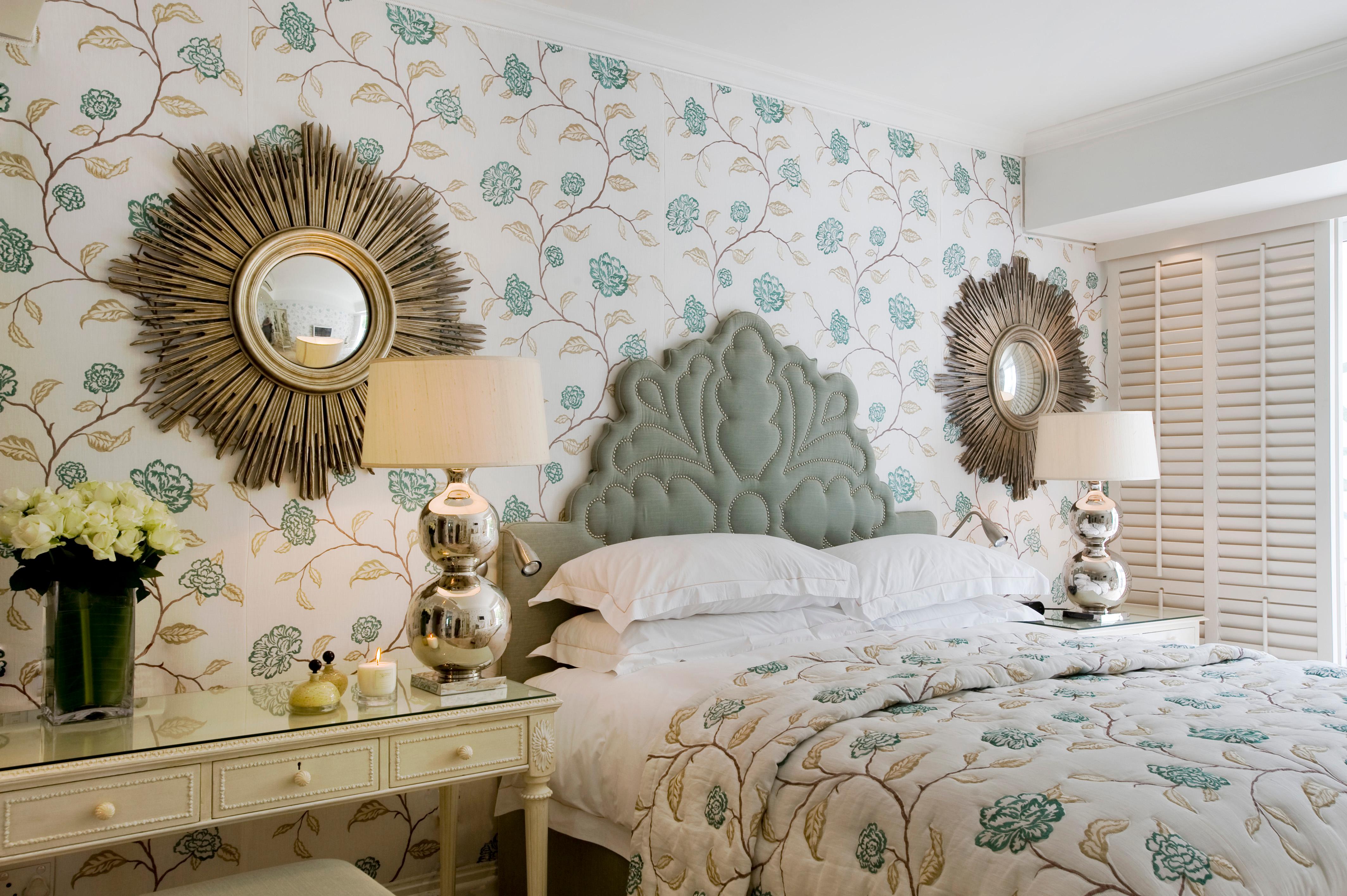 Mountain-Facing Room