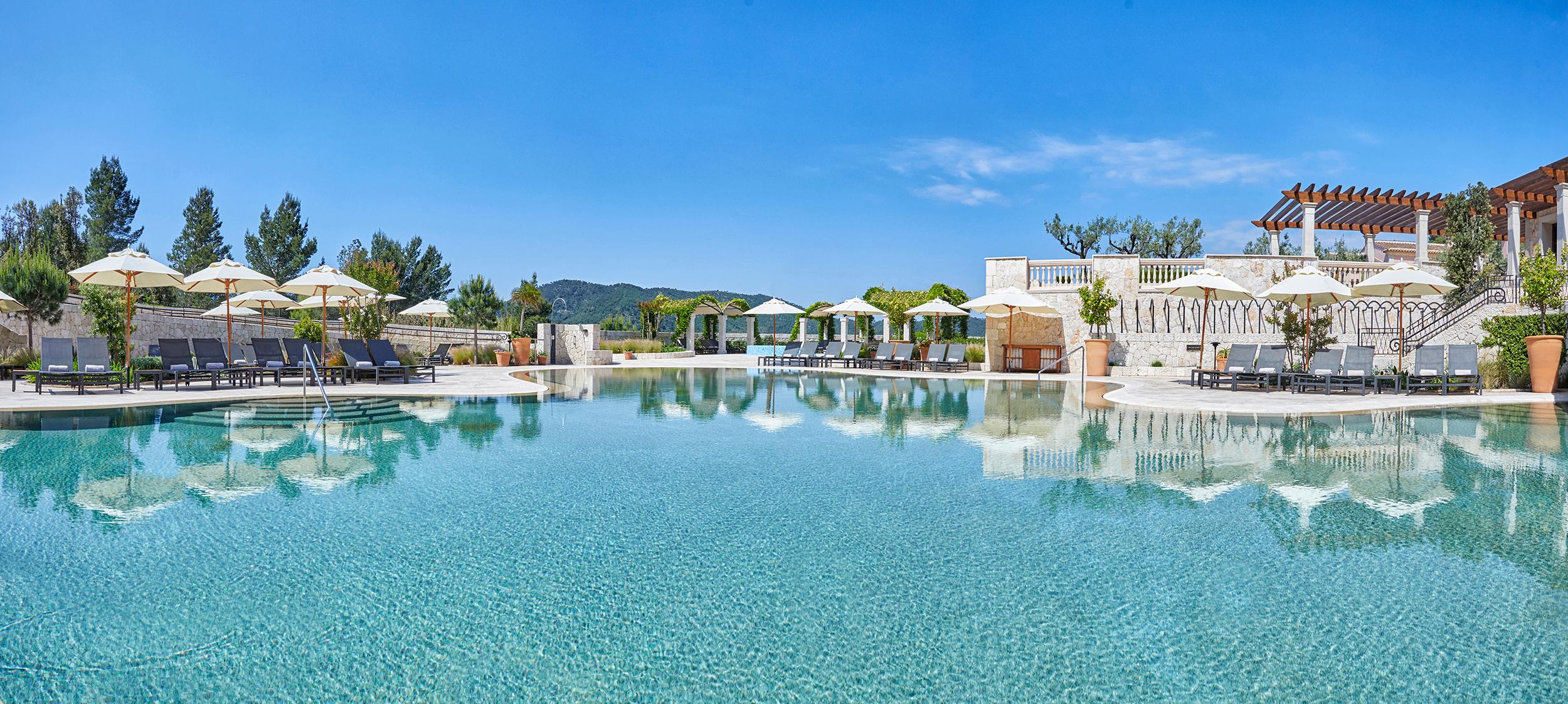 Valley View Suite at Cap Vermell Grand Hotel