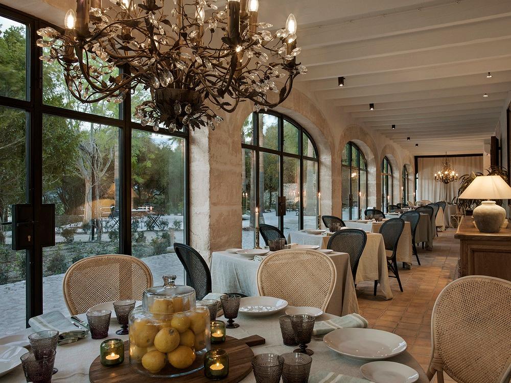Jacaranda Restaurant by Chef Óscar Velasco