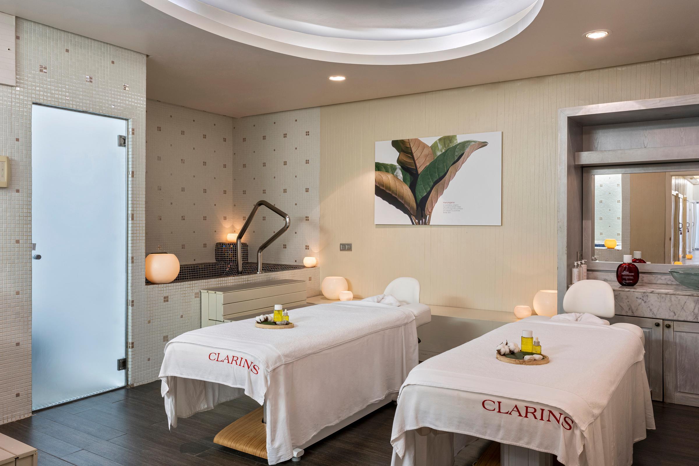2,000 sqm Spa by Clarins thermal hydrotherapy
