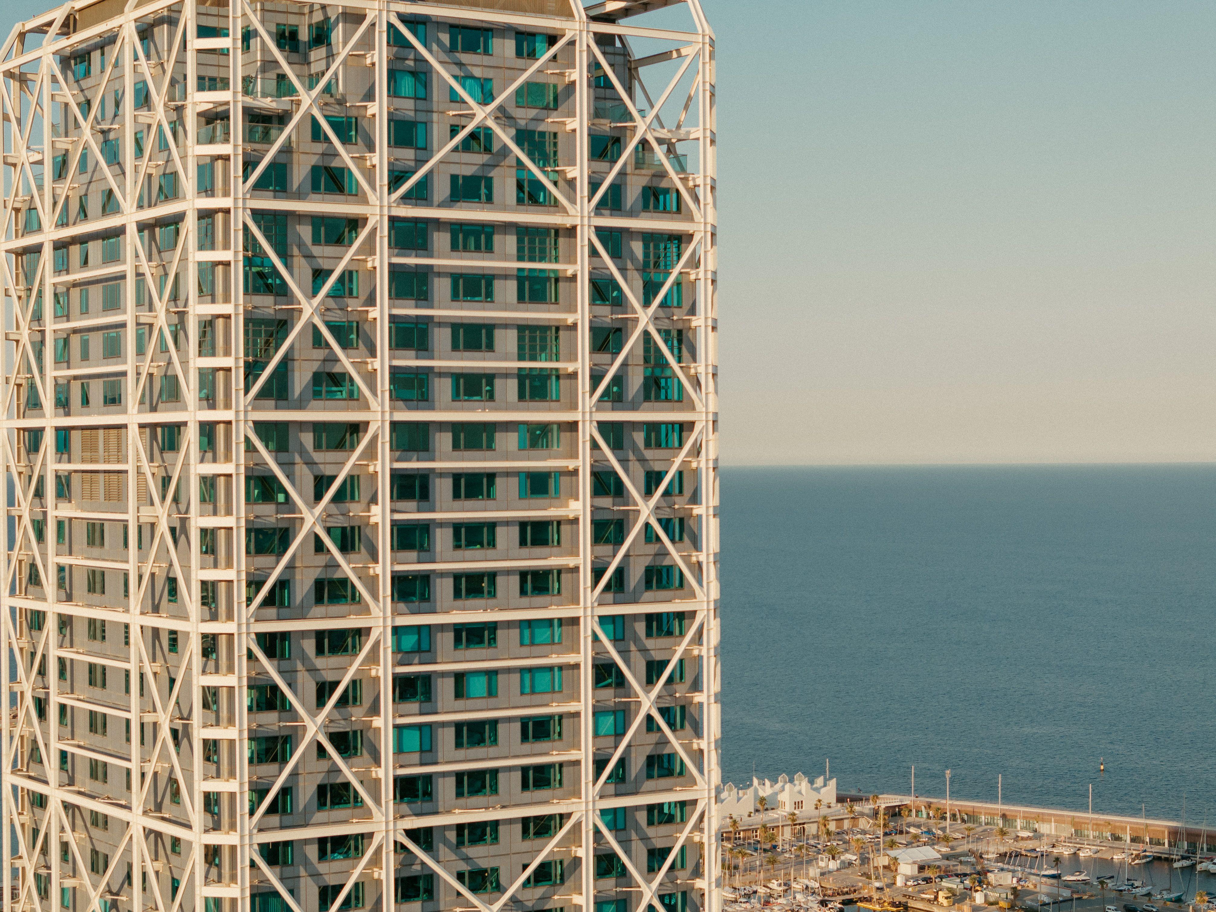 Hotel Arts Barcelona - 5-Star luxury beachfront hotel and penthouses in Port Olímpic
