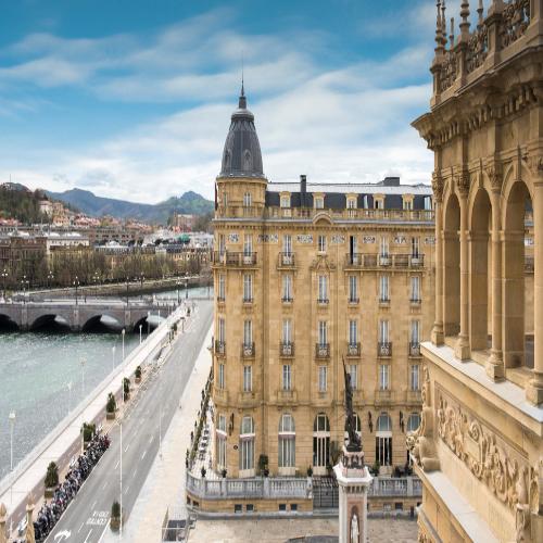 Hotel Maria Cristina, a Luxury Collection Hotel, San Sebastian - Belle Époque grand hotel on Urumea River