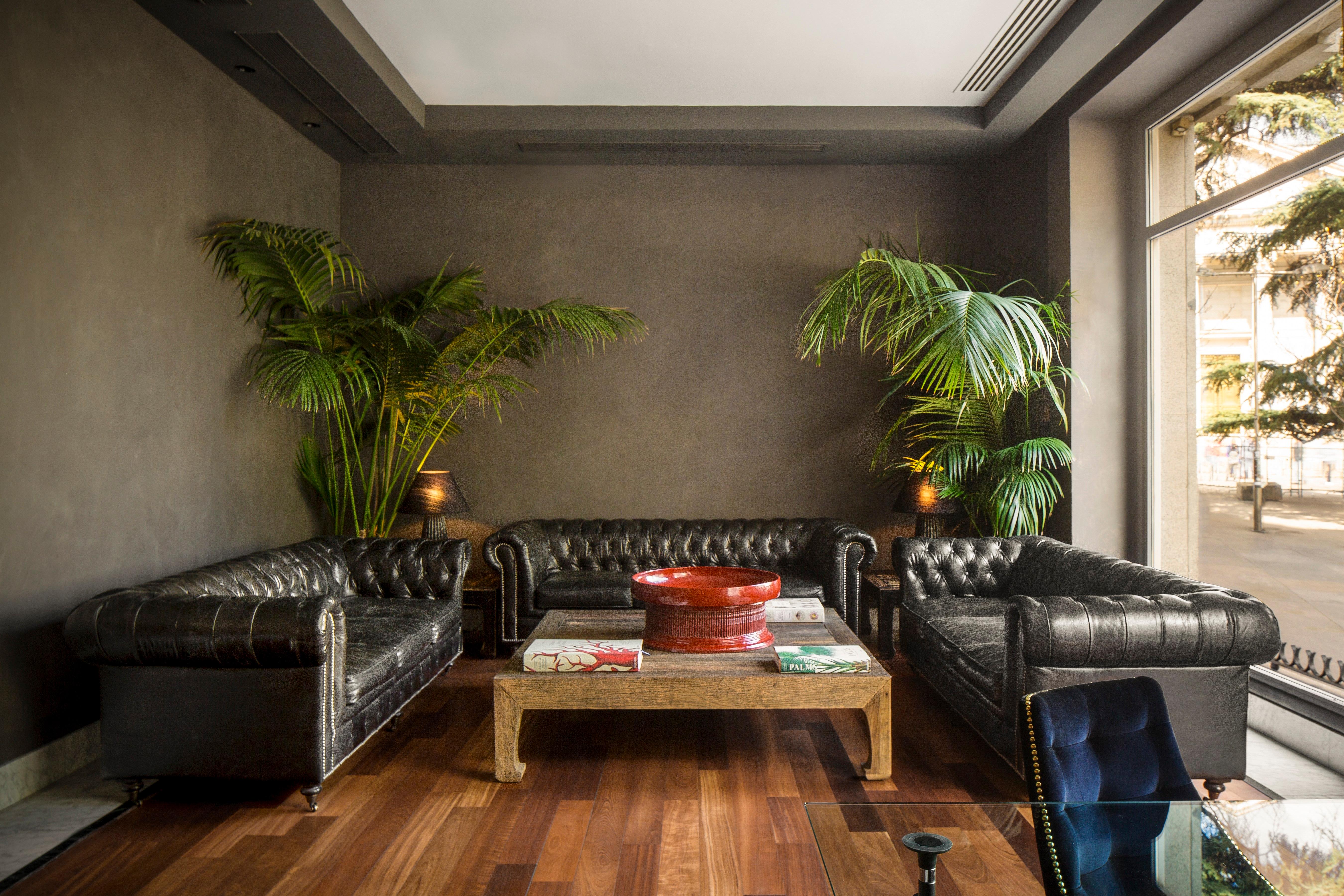 Villa Club Breakfast Salon and Private Lounge
