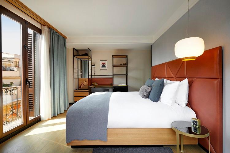 King Premium Room with Balcony